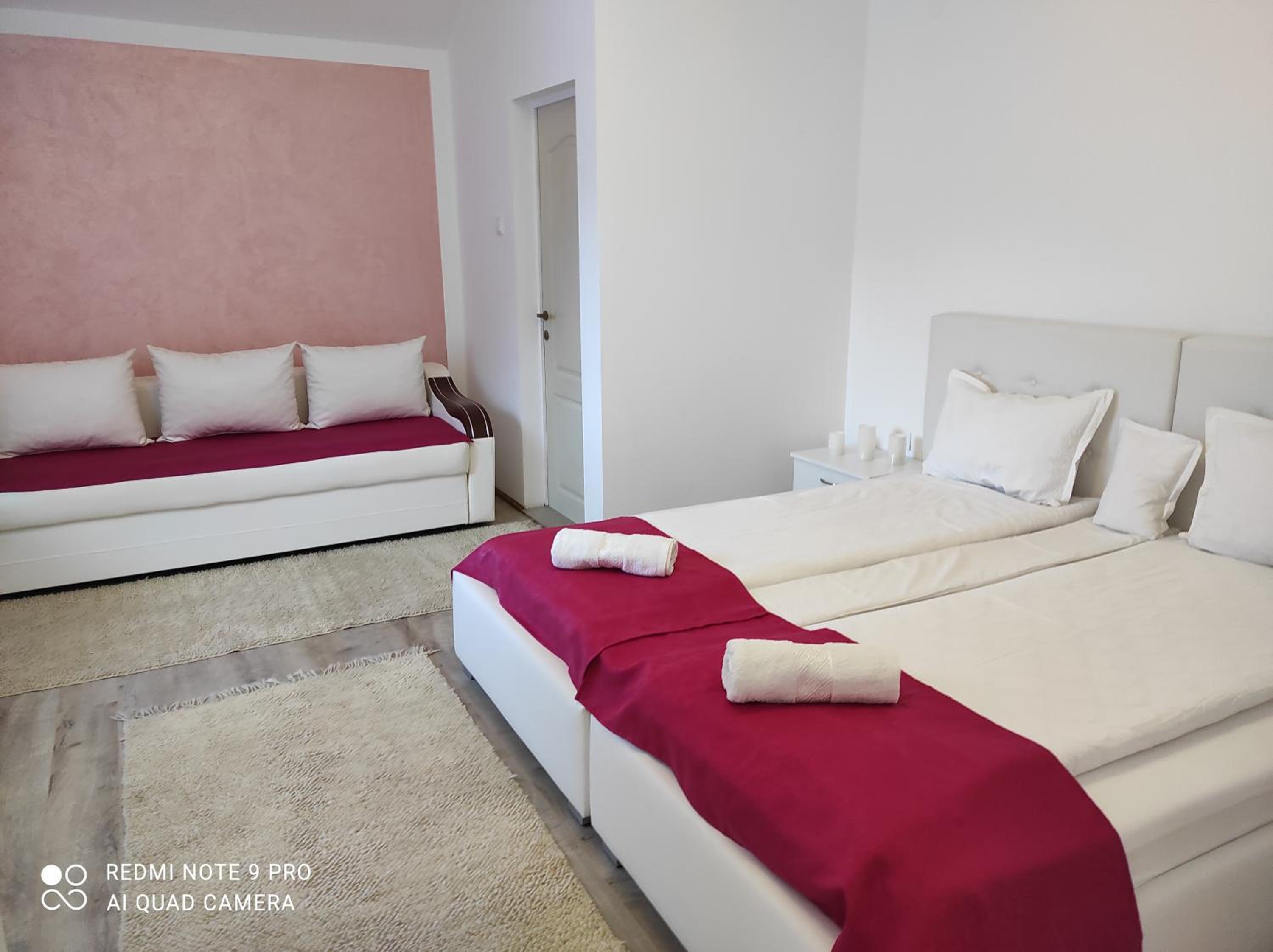 Deluxe Double or Twin Room - Photo 26