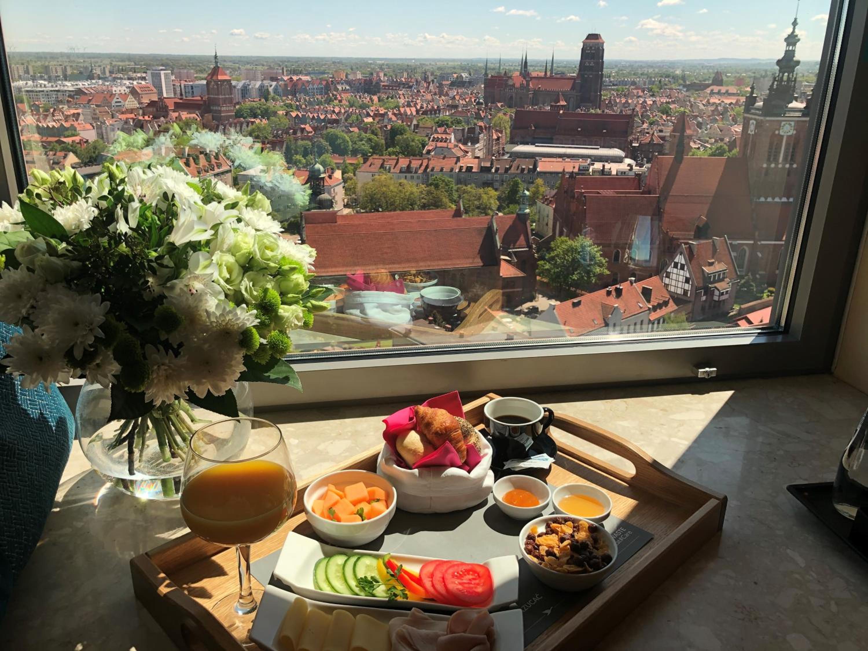 Standard Double Room with City View - Photo 4