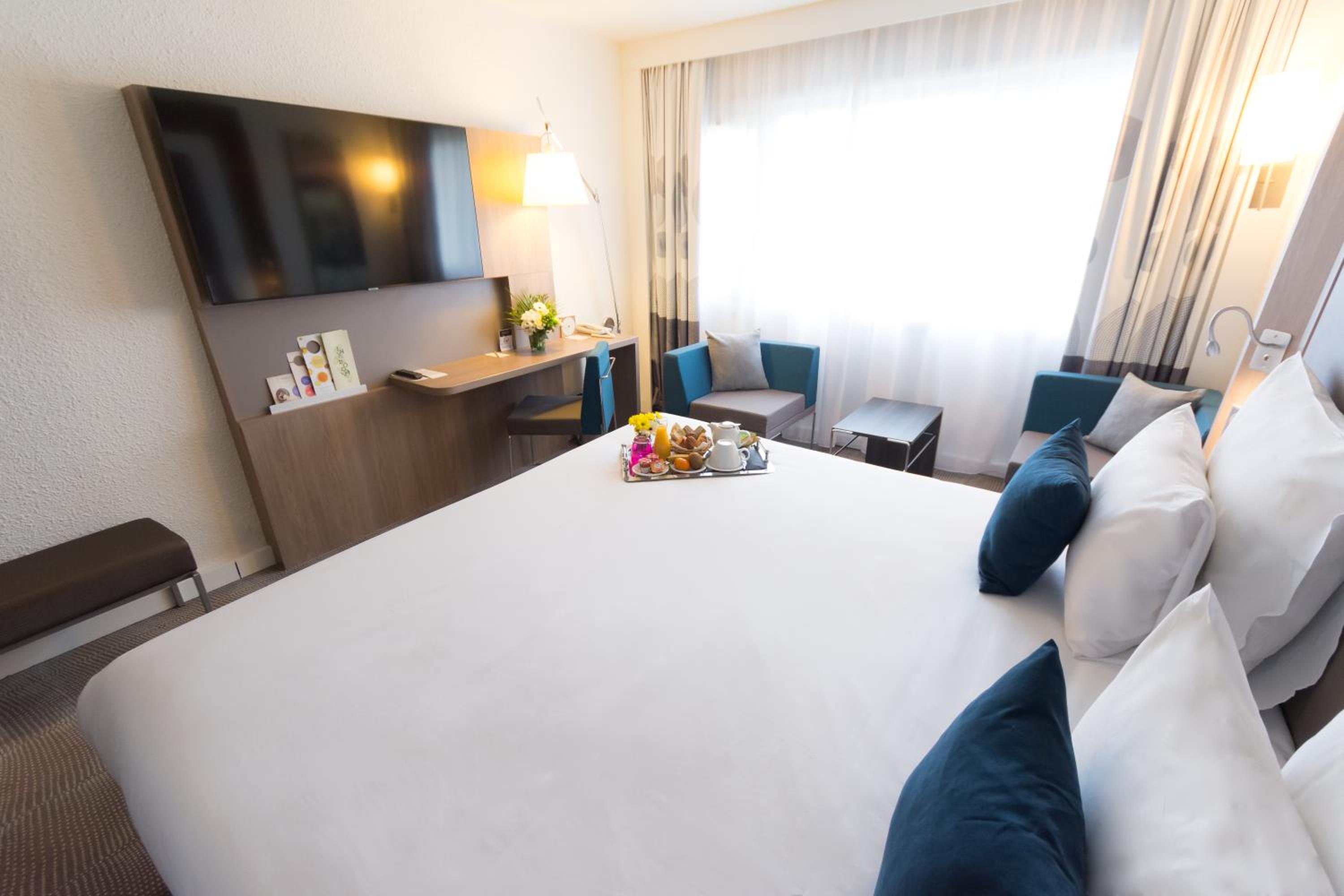 Superior King Room - Photo 5
