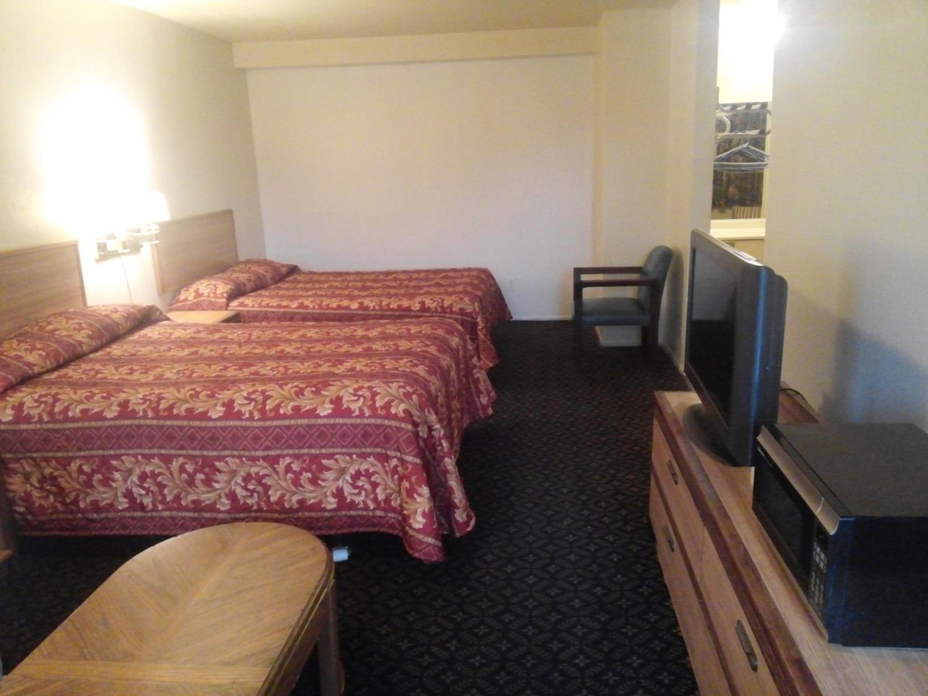 Double Room with Private Bathroom - Photo 1