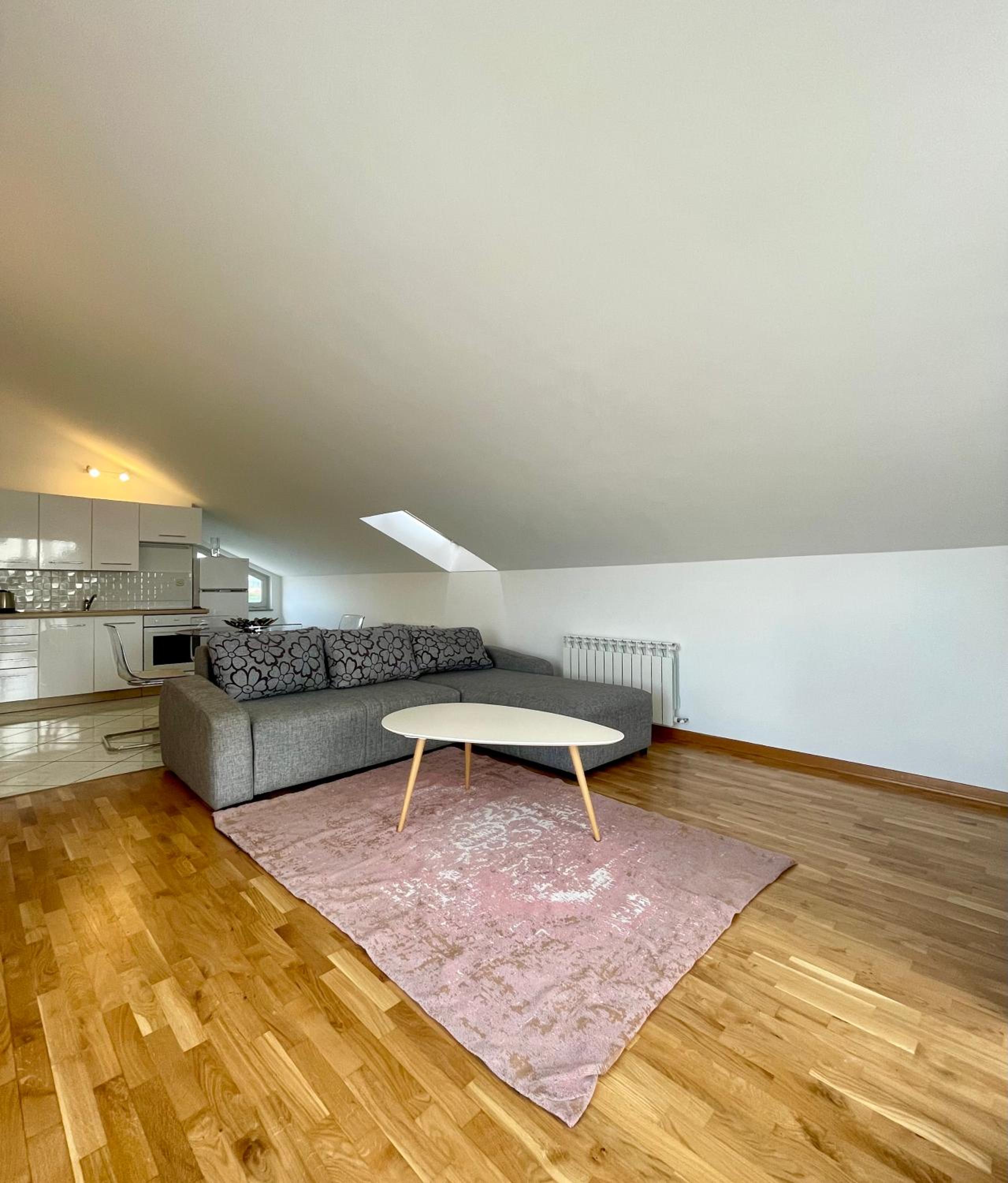 One-Bedroom Apartment with Sea View photo 1