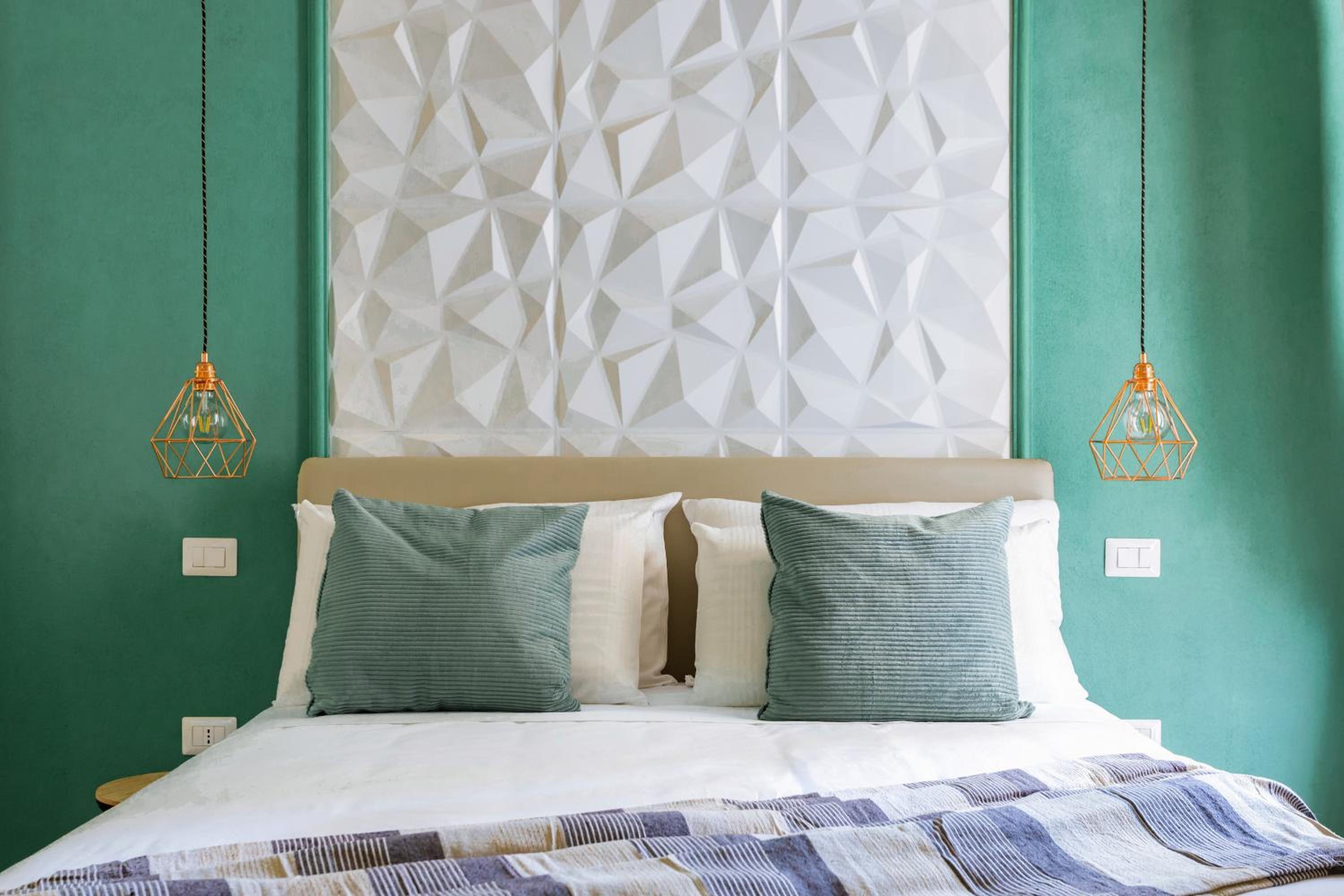 Double Room with Balcony - Photo 7