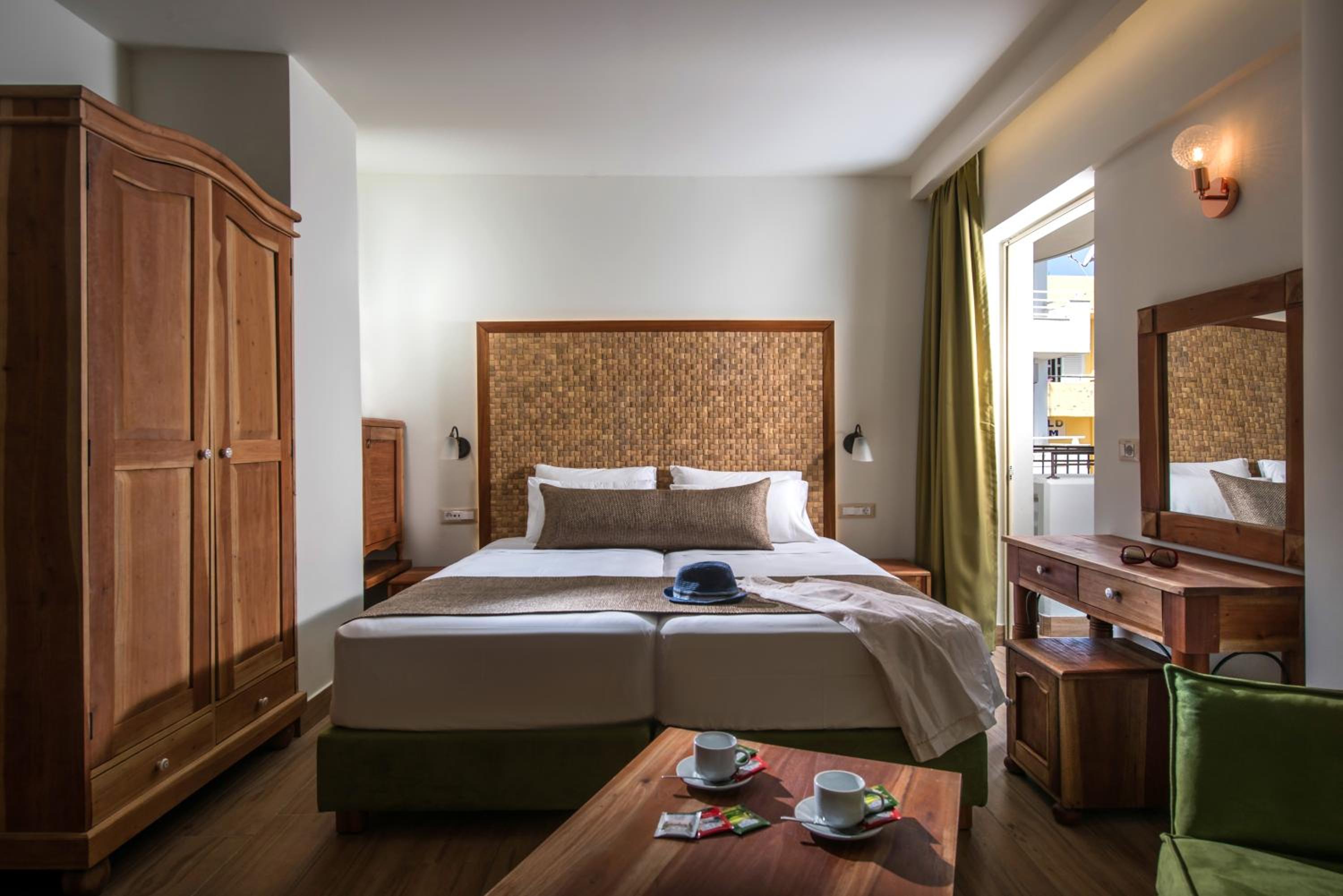 Superior Suite - Photo 1