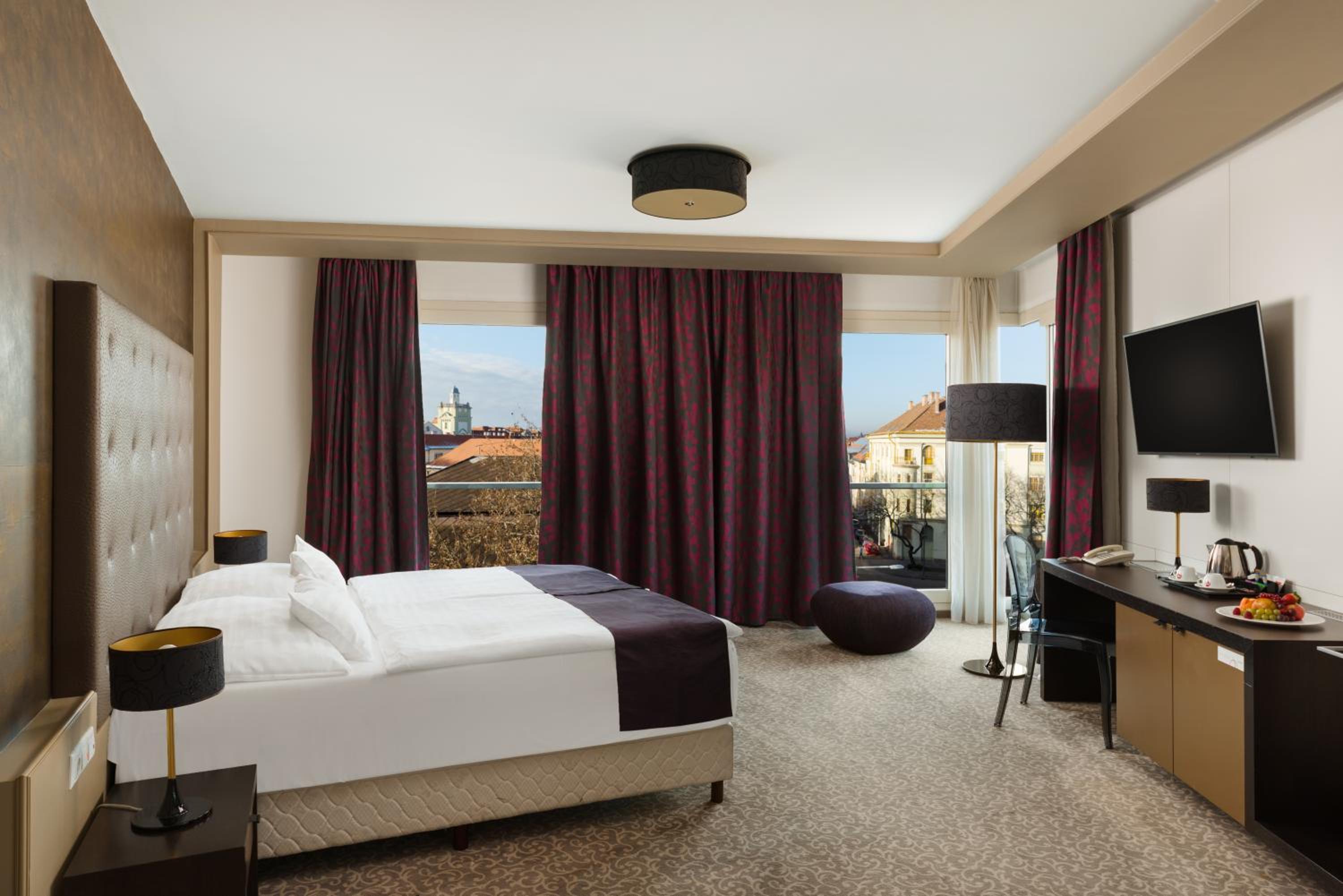 Deluxe Double Room - Photo 1