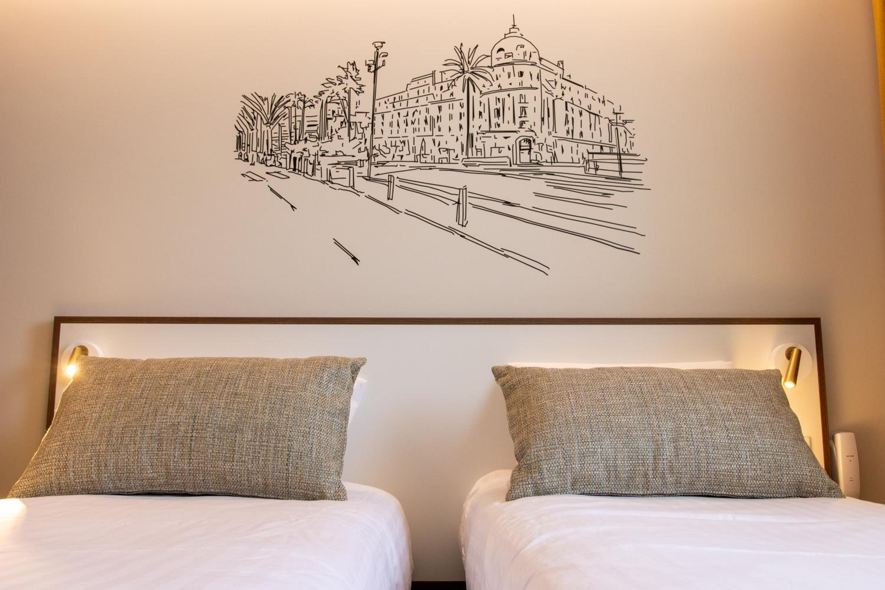 Standard Twin Room - Photo 4