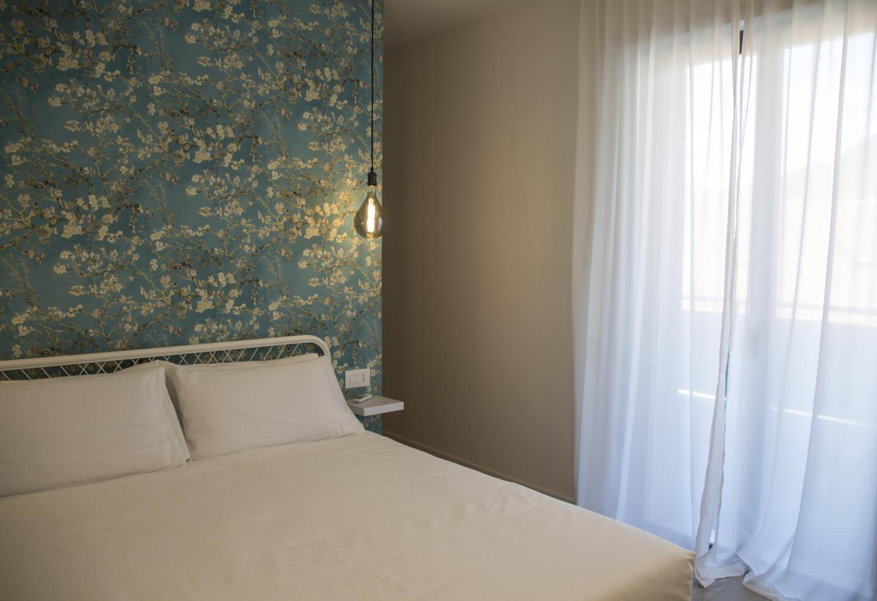 One-Bedroom Apartment - Photo 10