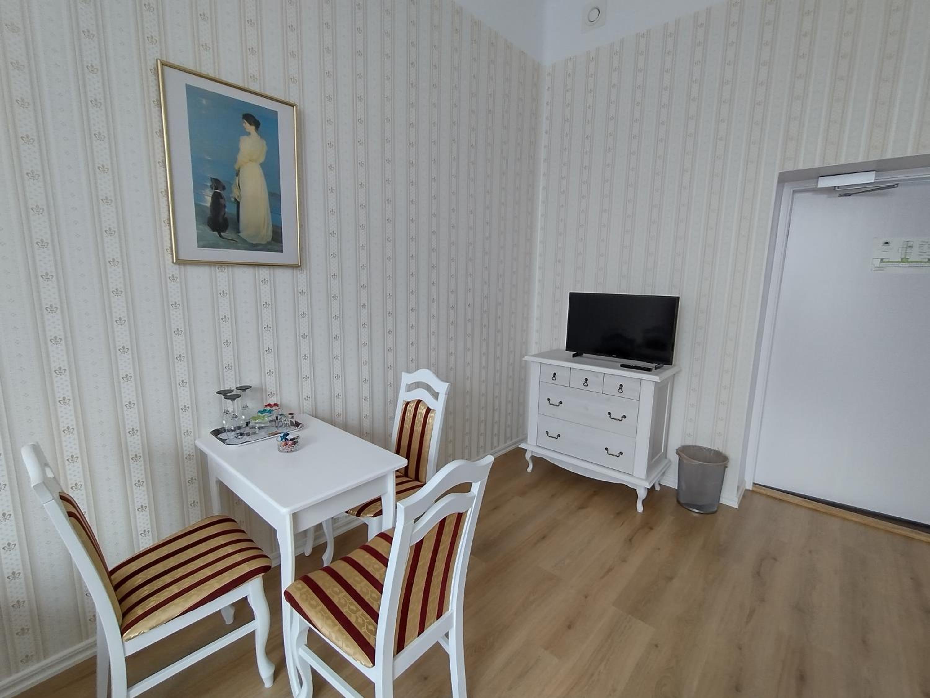 Comfort Triple Room photo 3