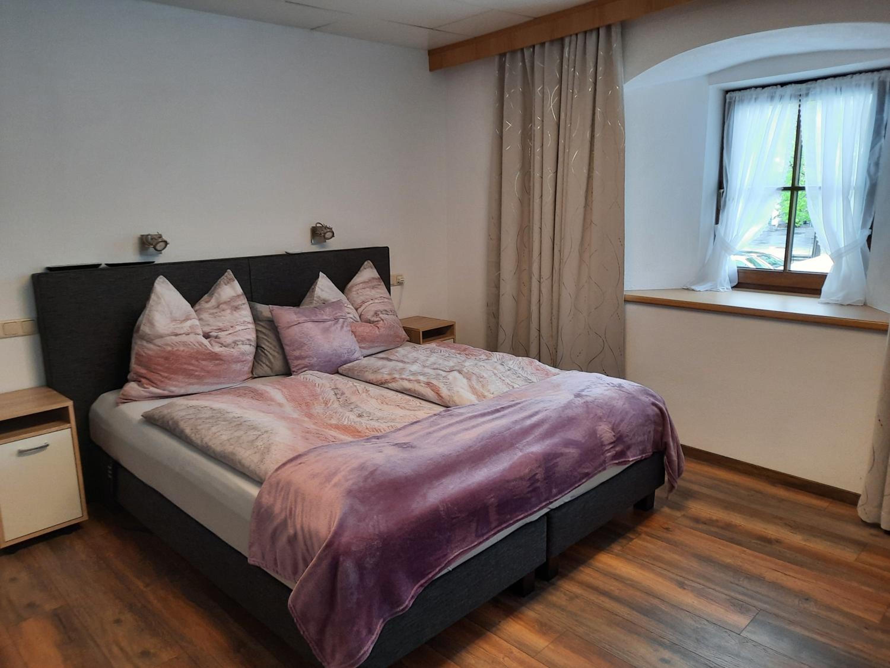 Double Room with Private Bathroom photo 1