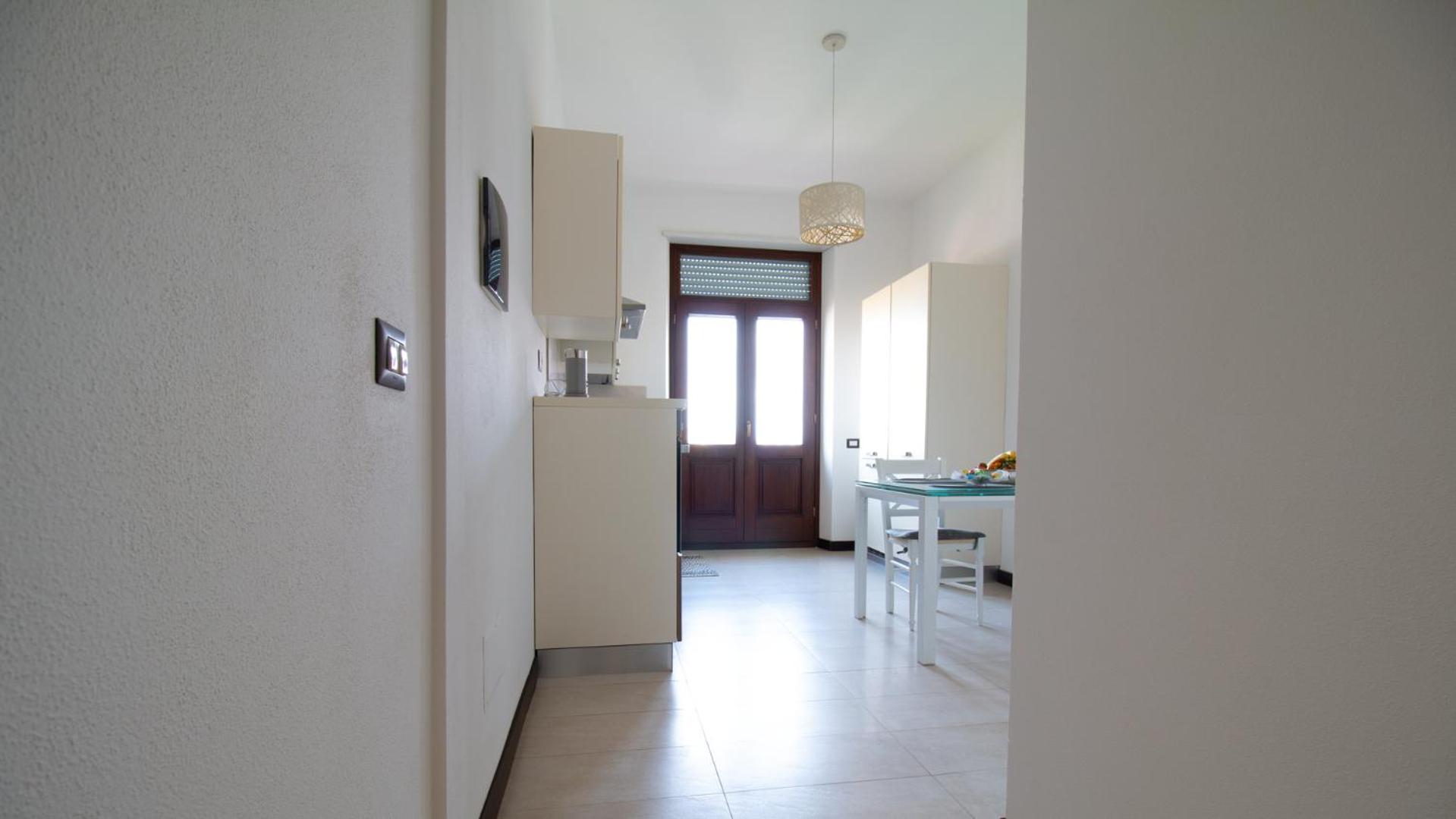 Double Room with Private External Bathroom - Photo 20