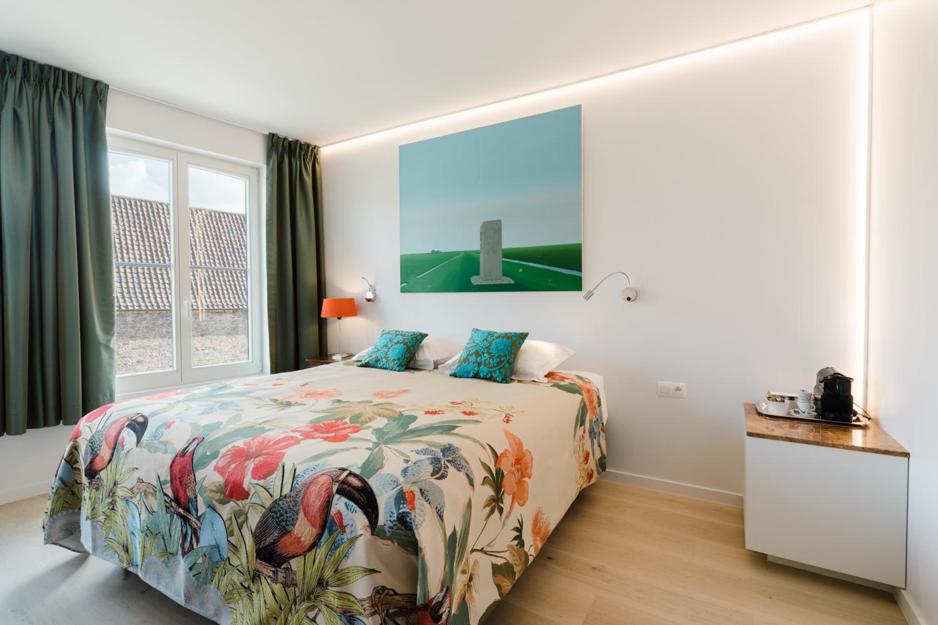 Deluxe Room - Photo 6