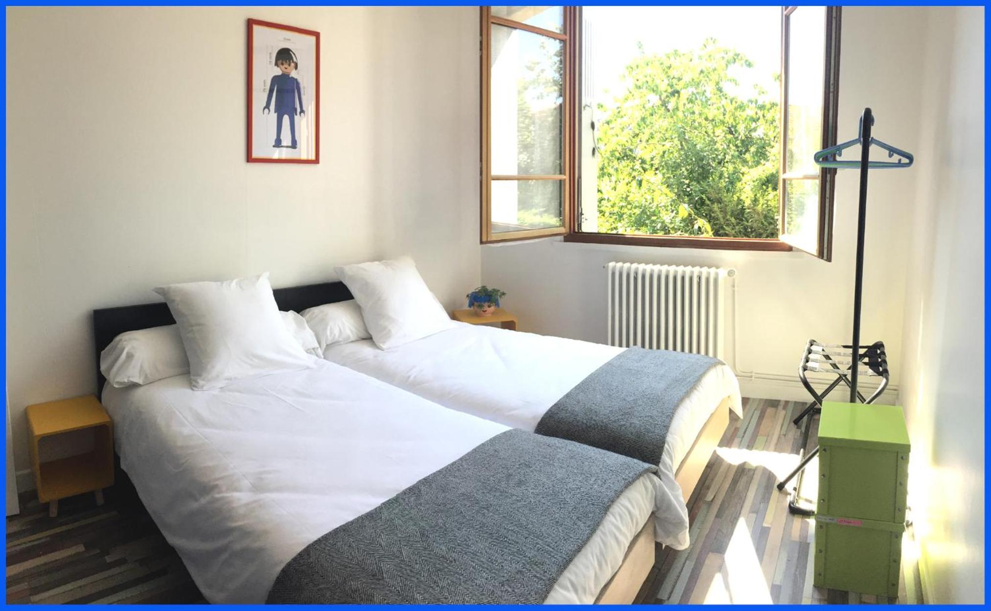 Quadruple Room with Shared Bathroom photo 3