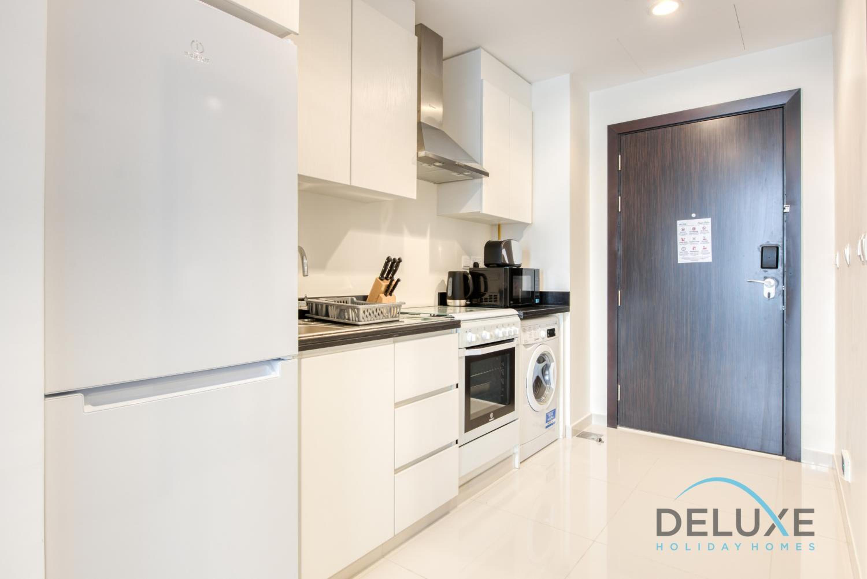 Studio Apartment photo 2