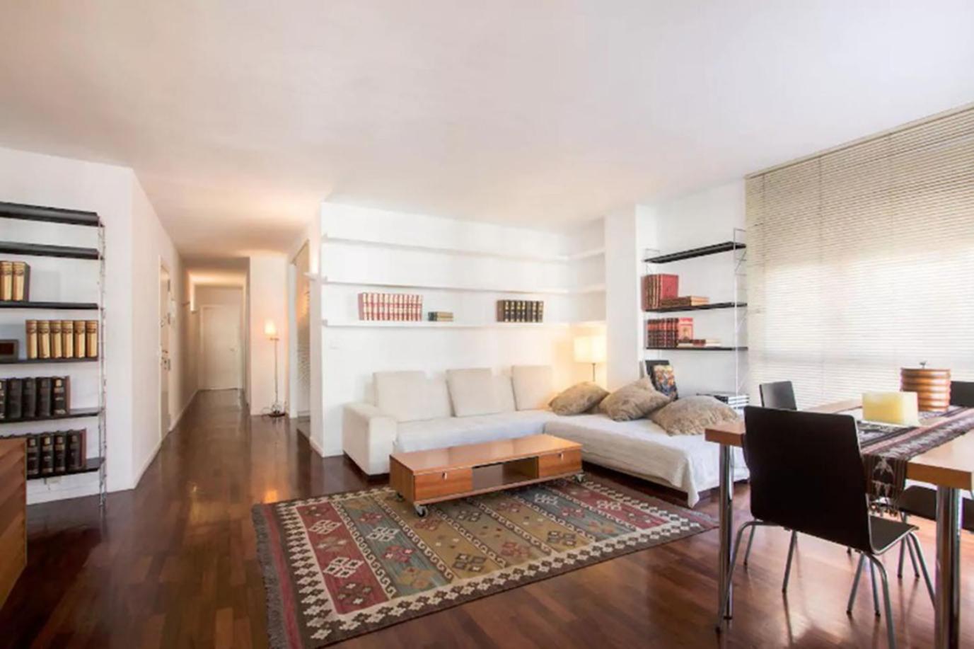 Apartamento con vista al jardín