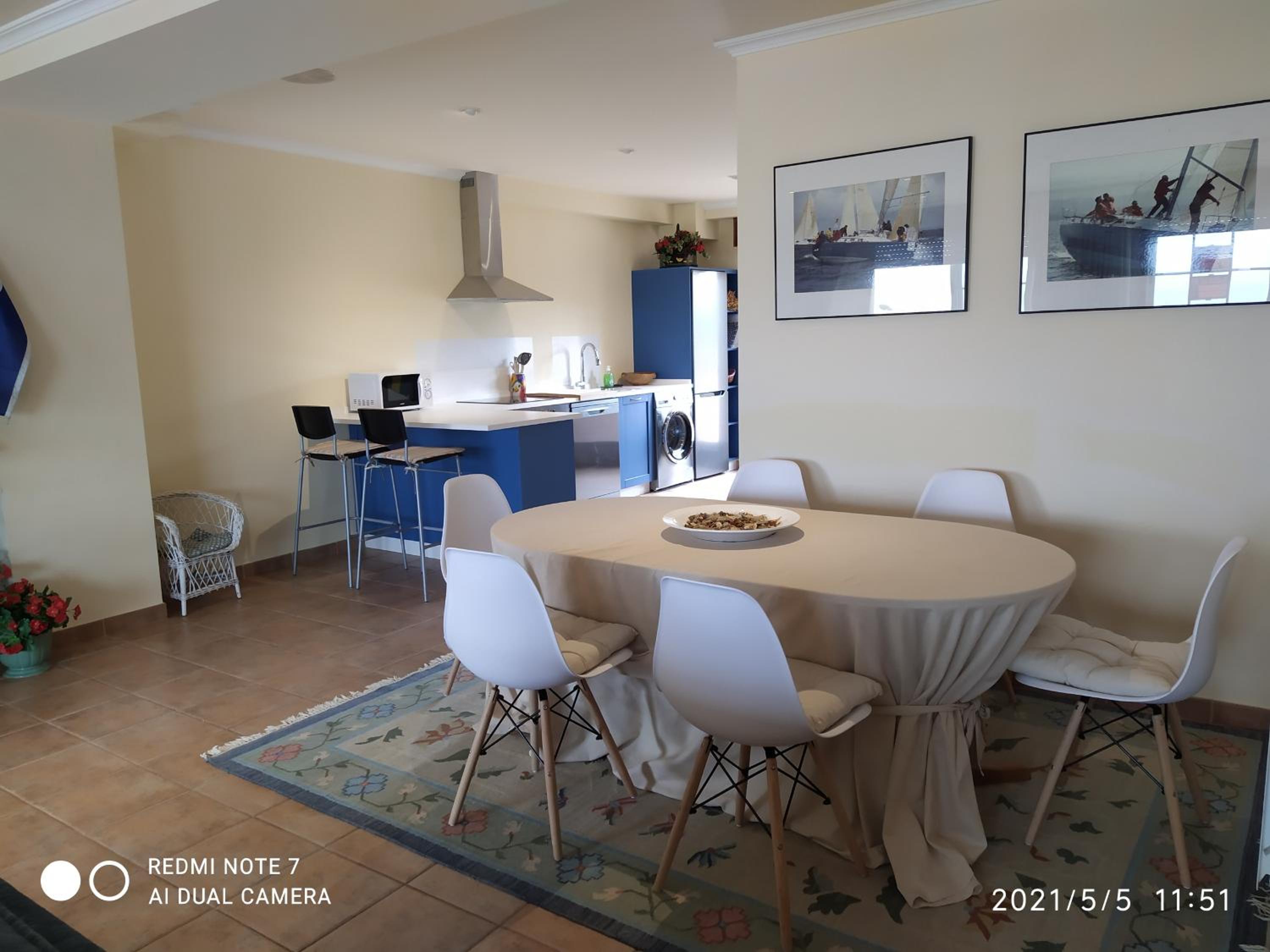 Three-Bedroom Apartment with Sea View photo 3
