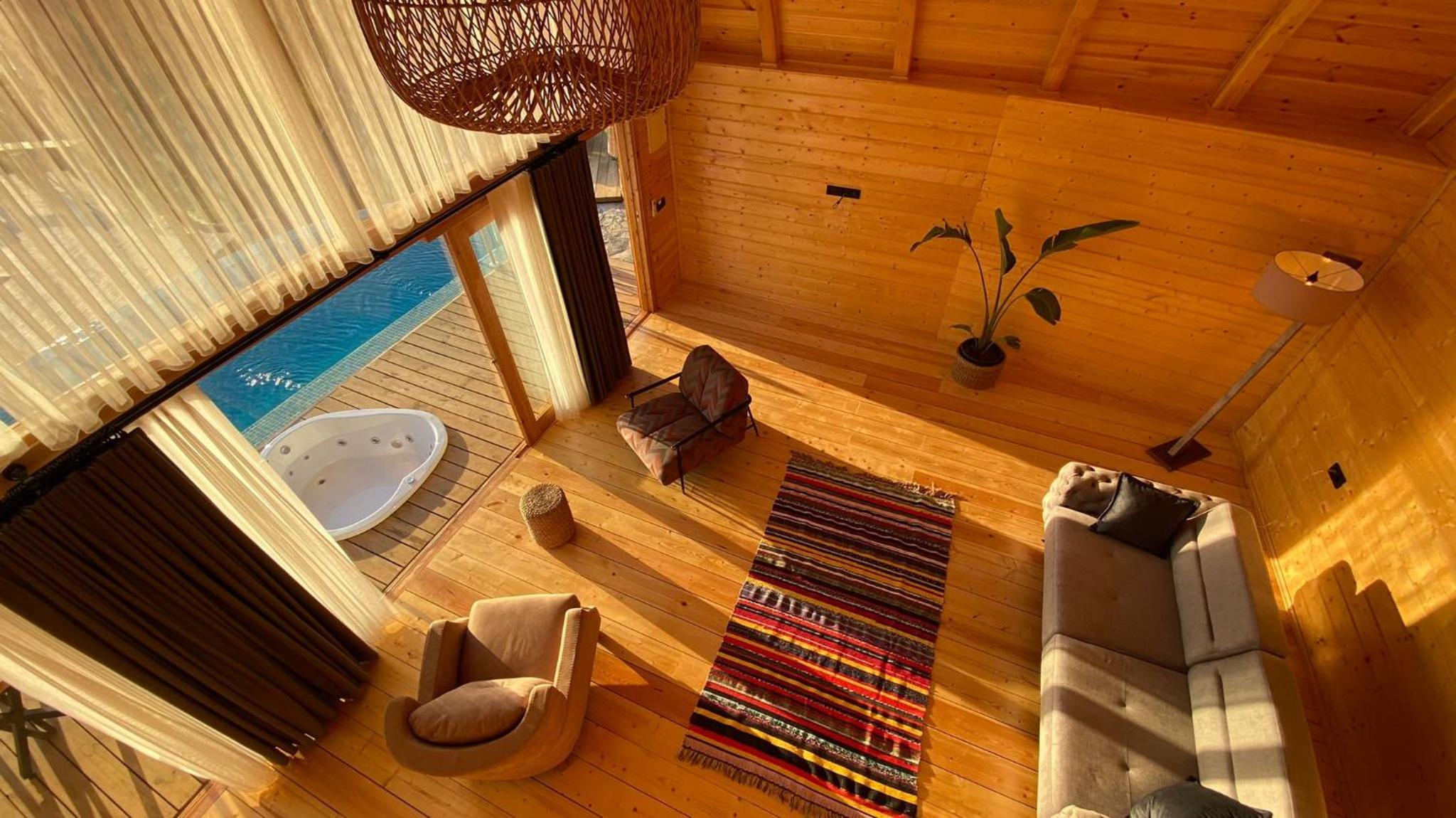 Bungalow with Sea View - Photo 3