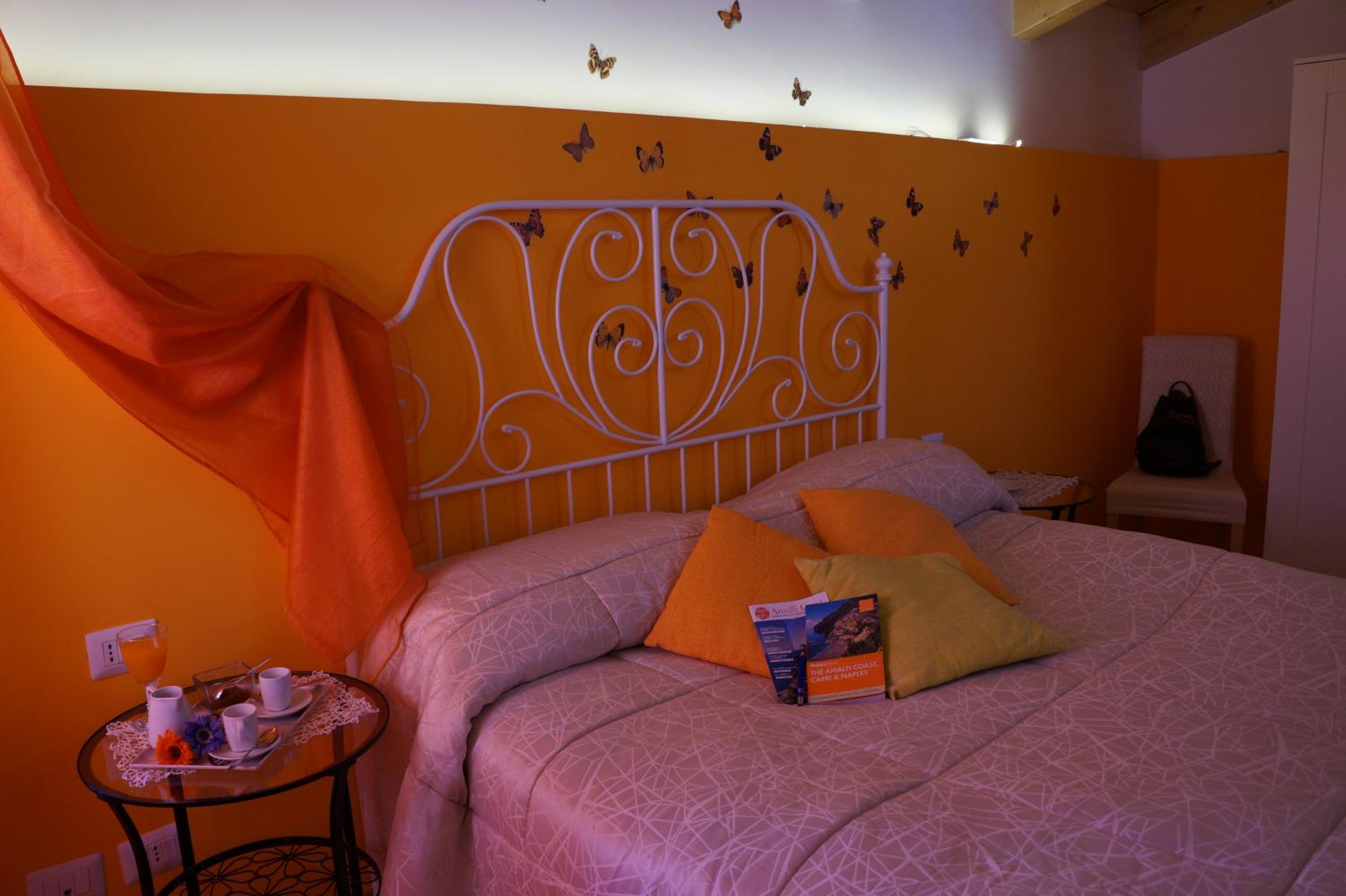 Double or Twin Room with Sea View - Photo 5