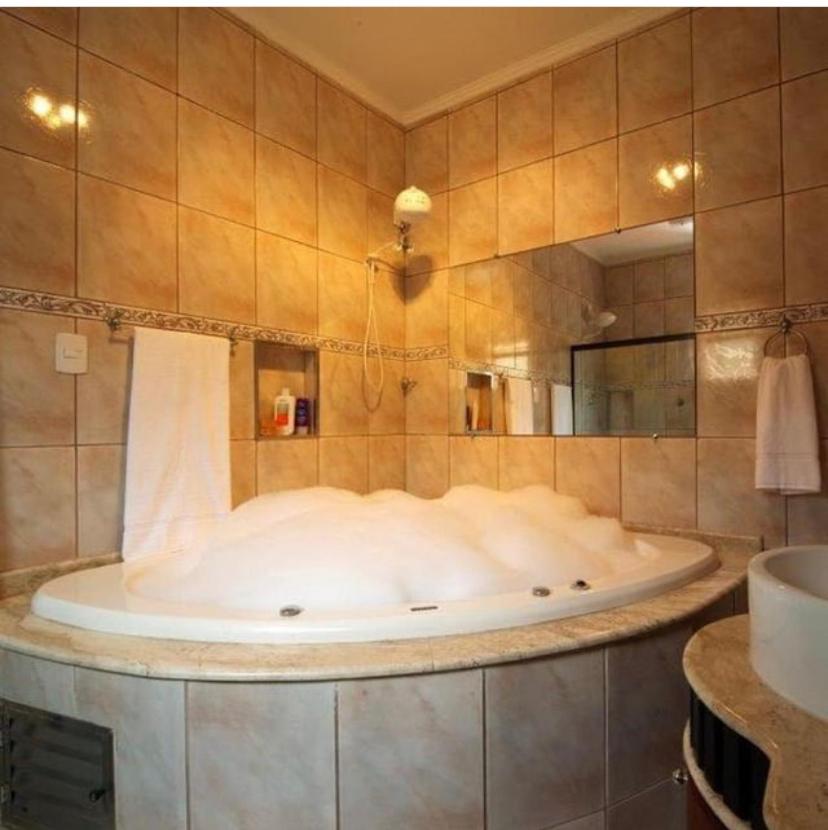 Deluxe Double Room with Bath photo 2