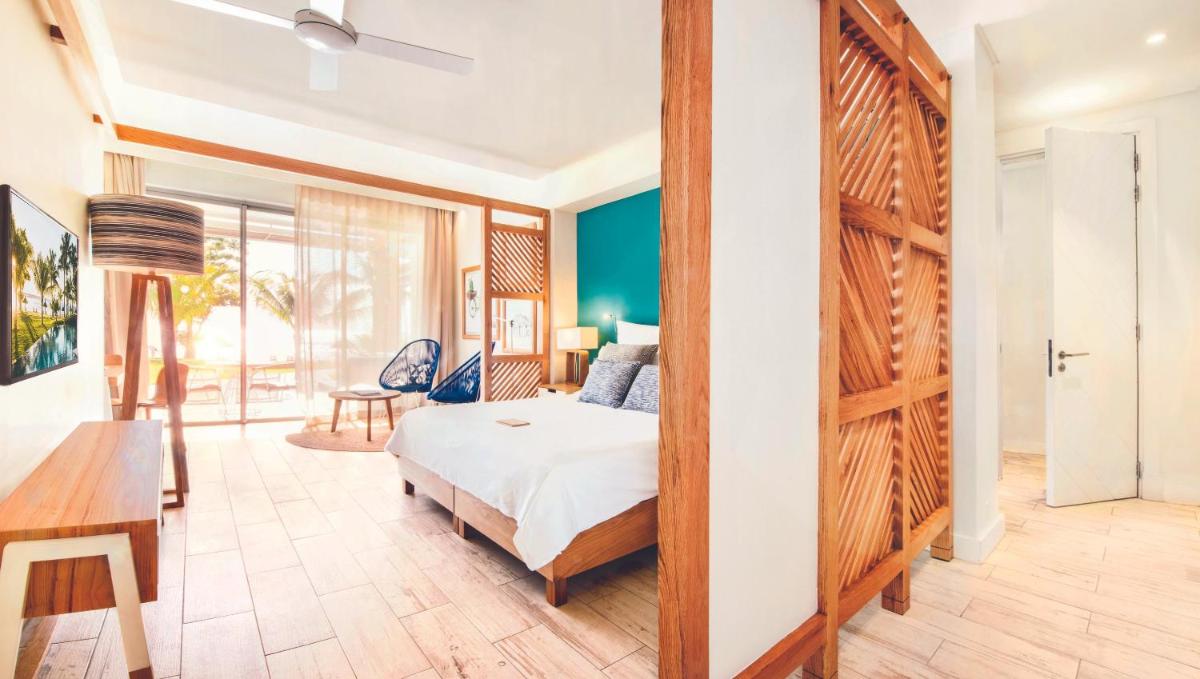 Swim – Up Room – Honeymooners Only