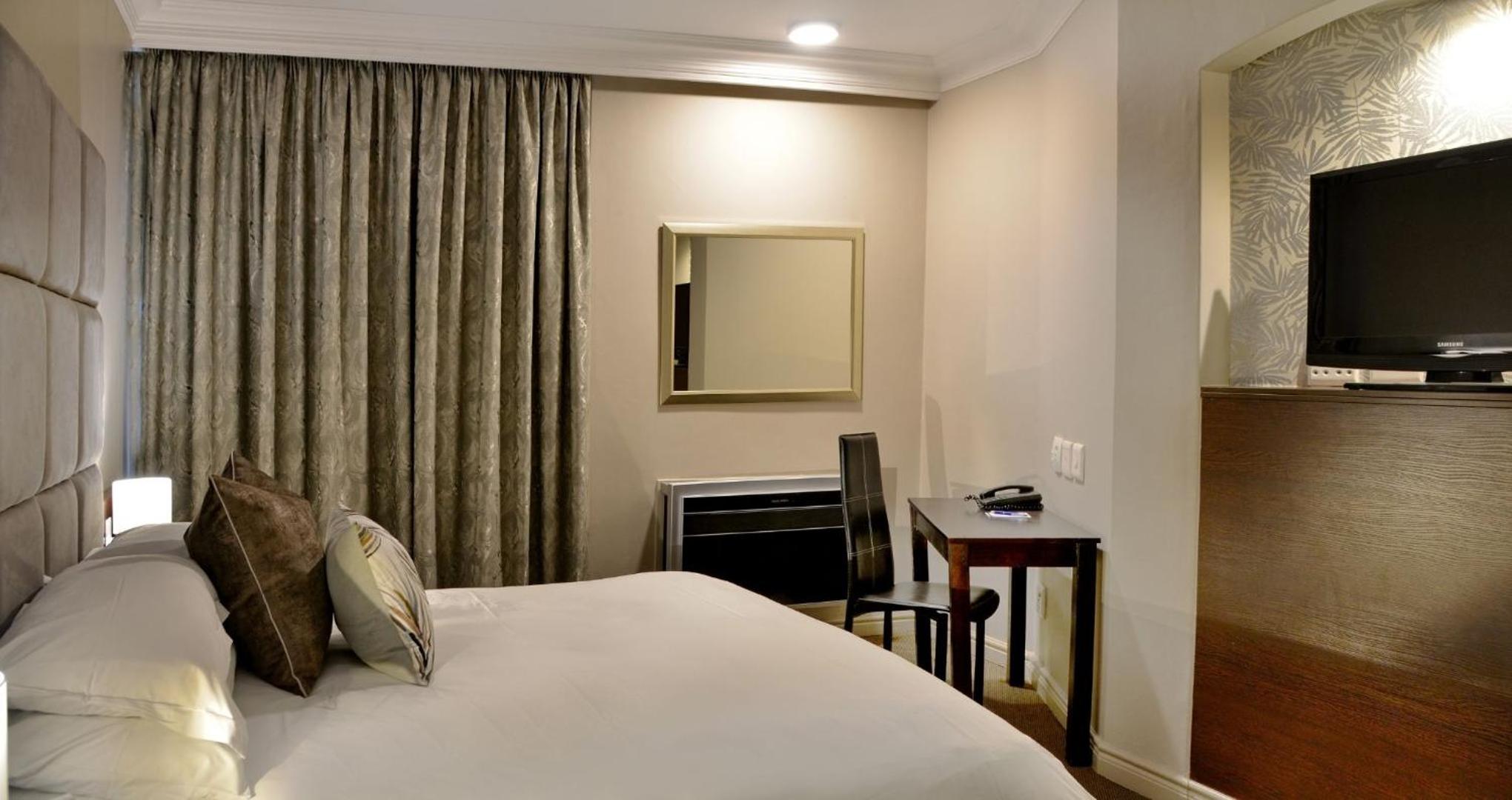 Executive Apartment - Photo 3