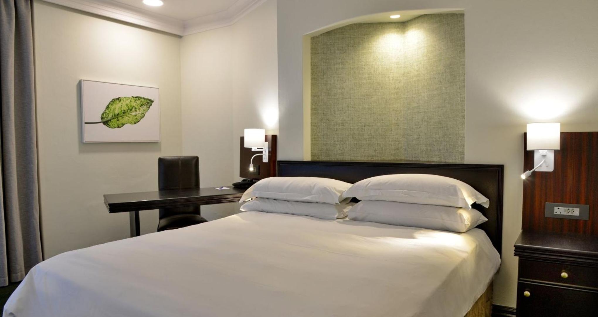 Superior Family Suite - Photo 8