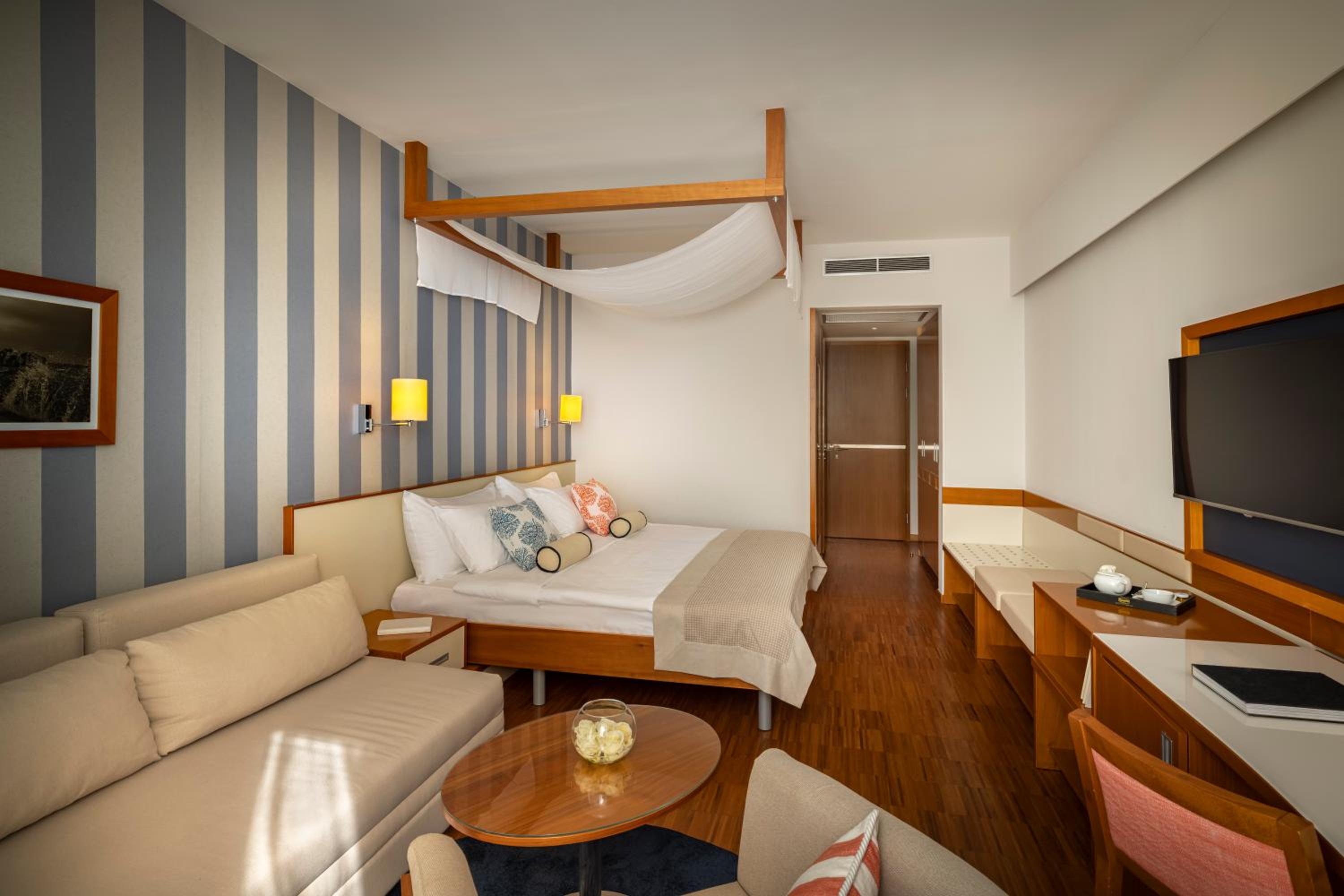 Room for 2+1 Seaview thumbnail 5