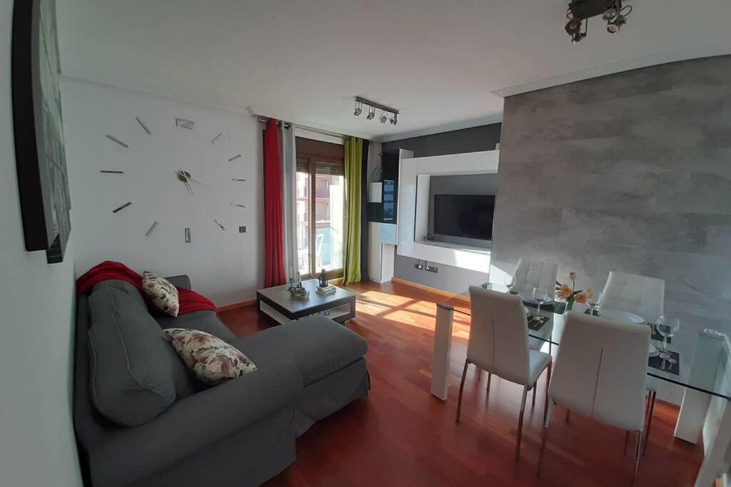 Two-Bedroom Apartment - Photo 1