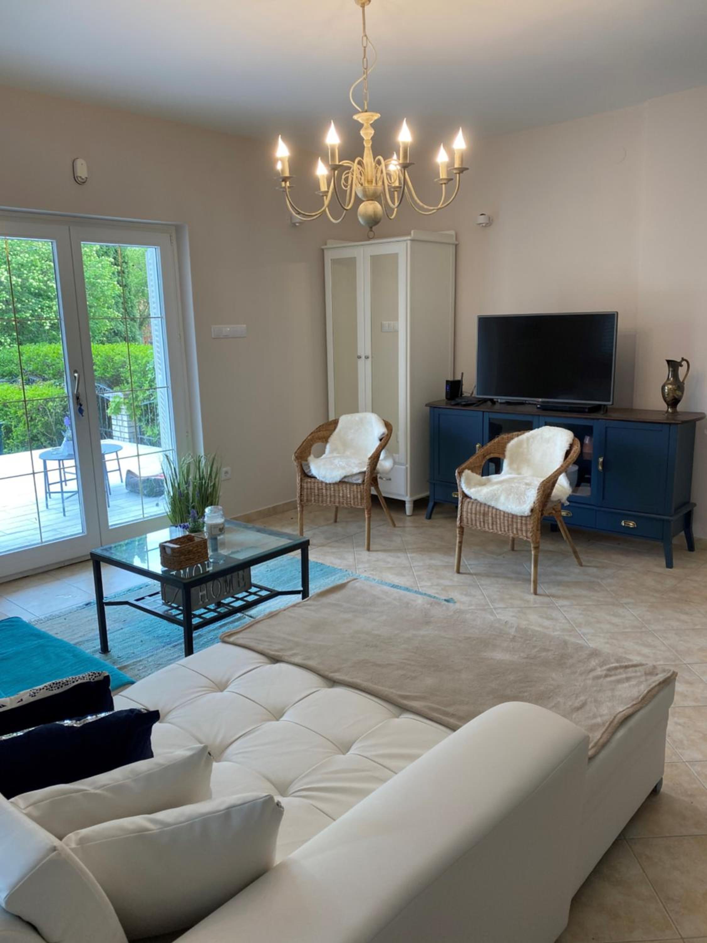 Three-Bedroom Villa photo 3