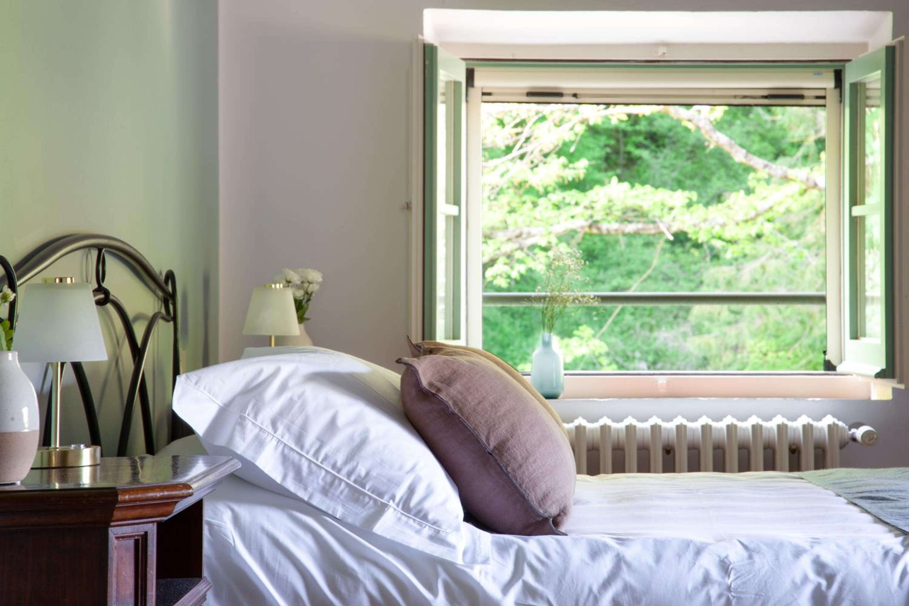 Large Double Room photo 1