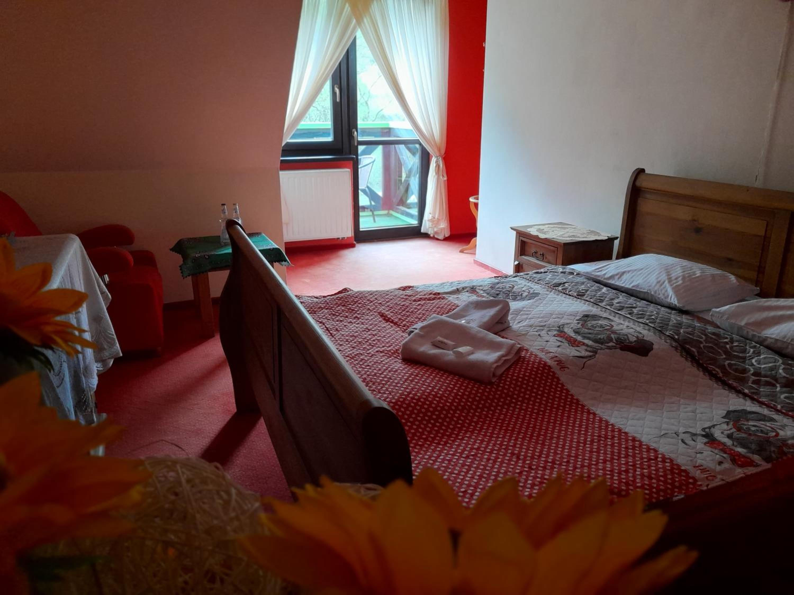 Deluxe Double Room with Balcony photo 2