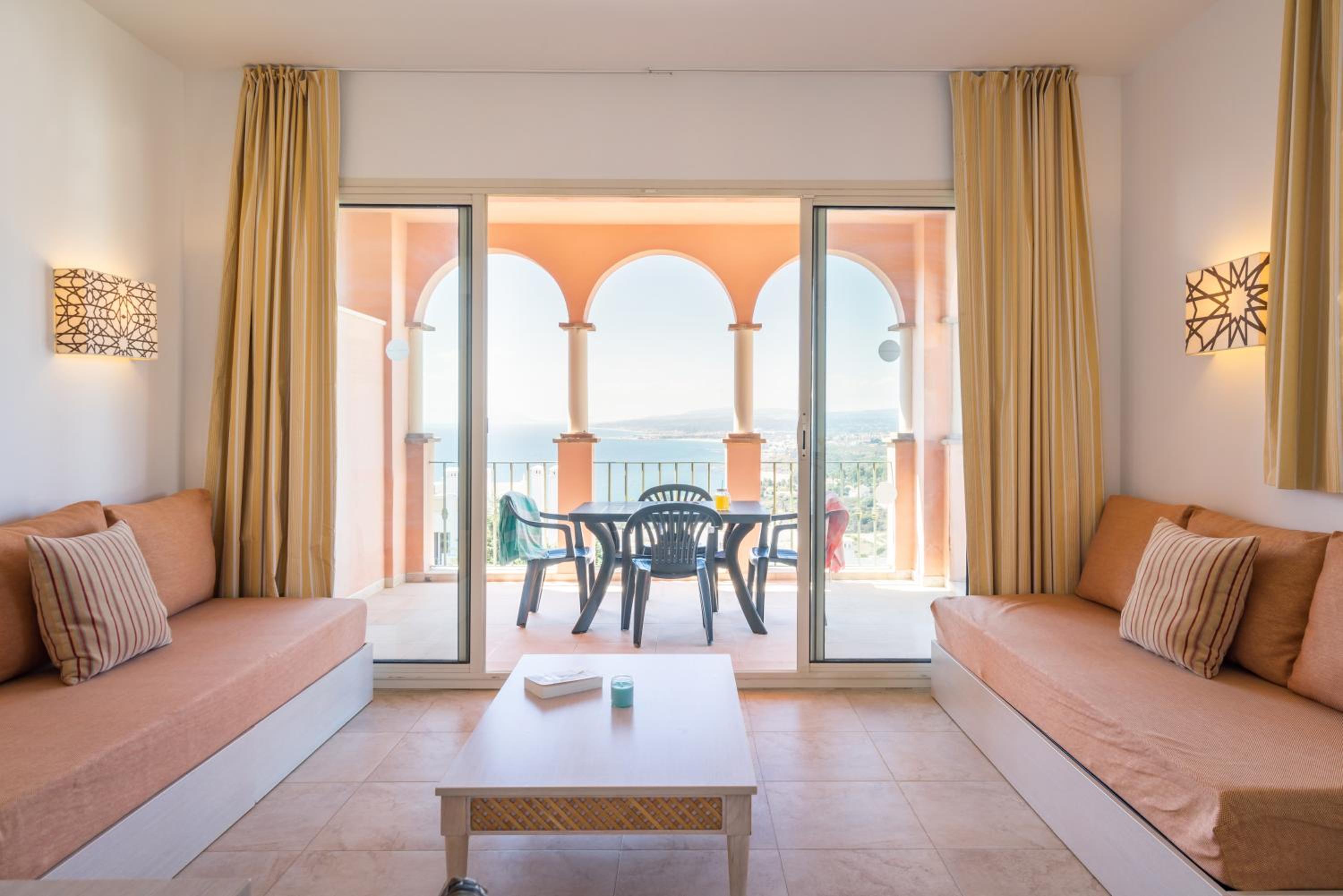 Apartamento de una habitación con vista al mar