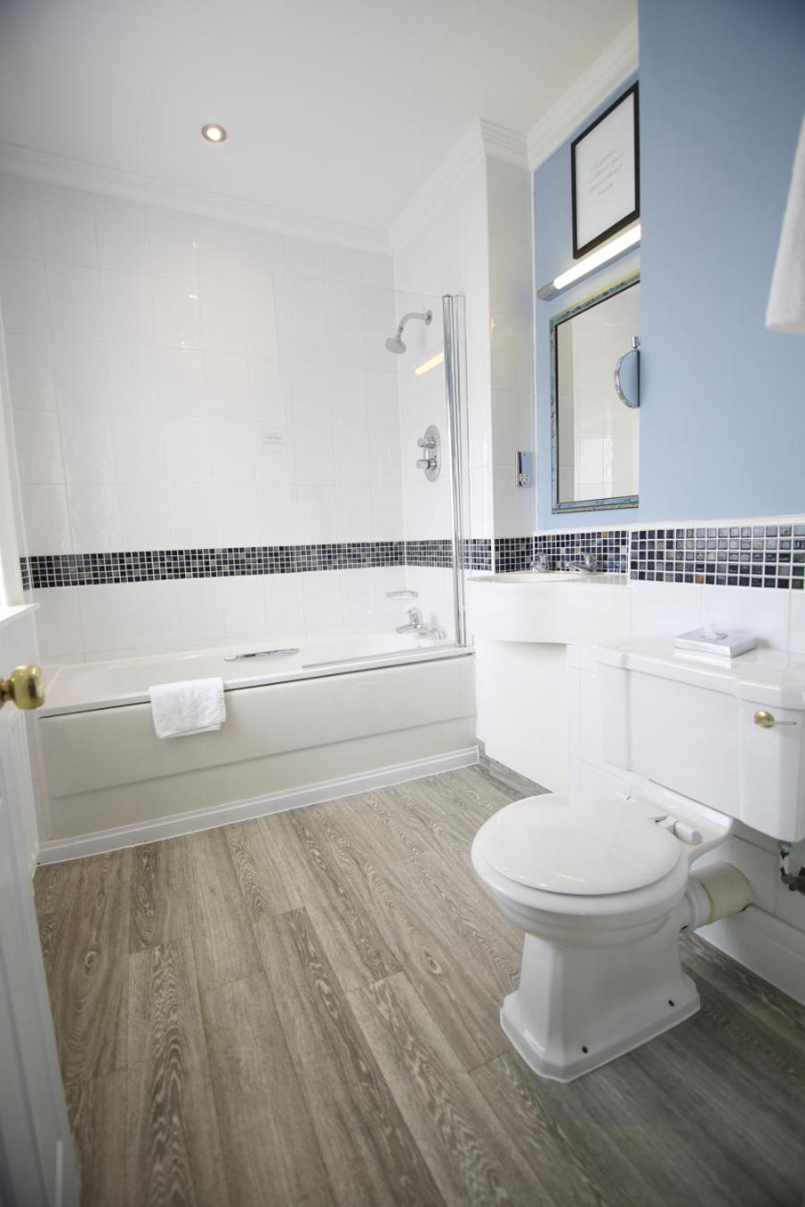 Superior Suite - Photo 2