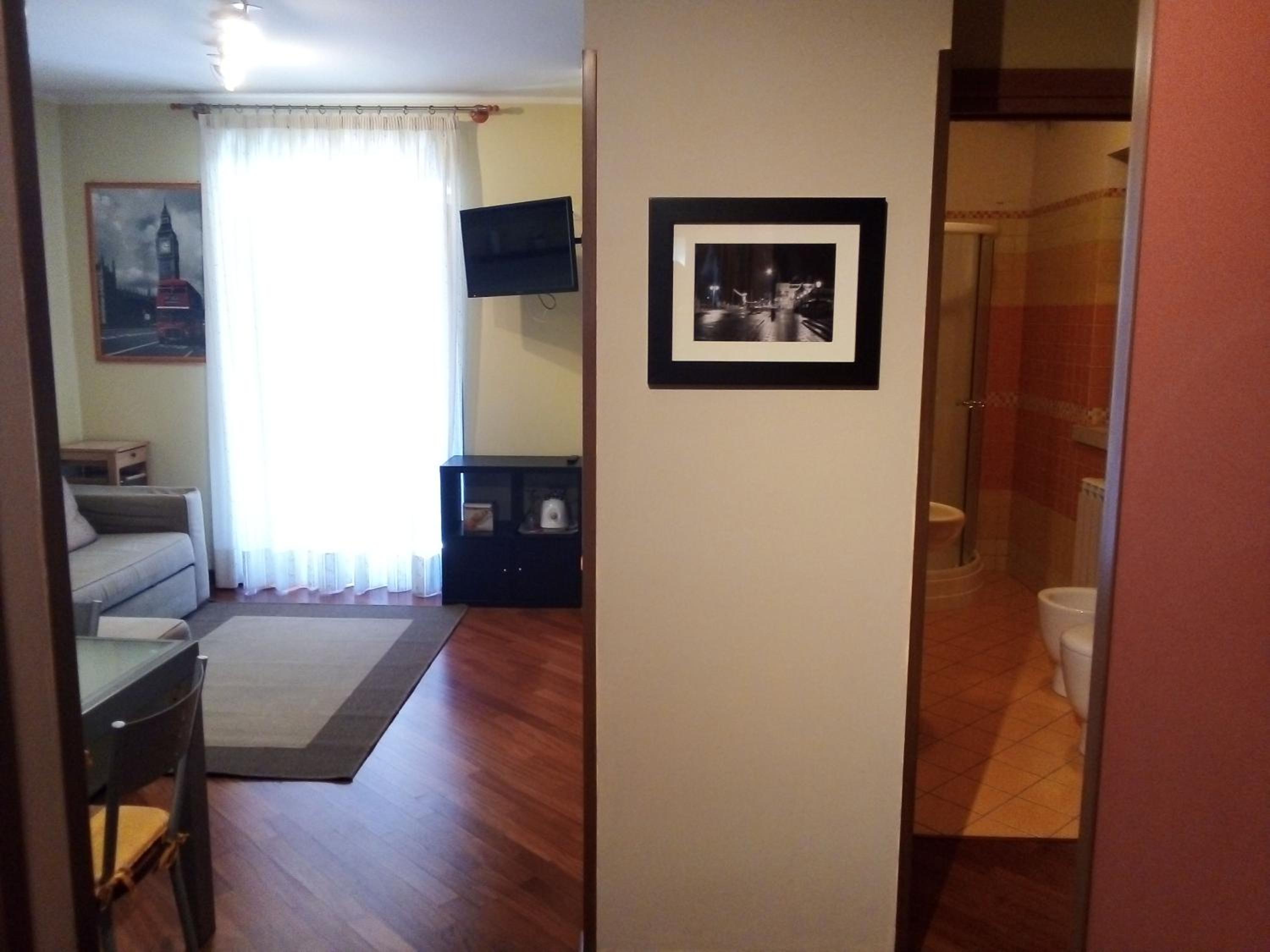 Three-Bedroom Apartment - Photo 14