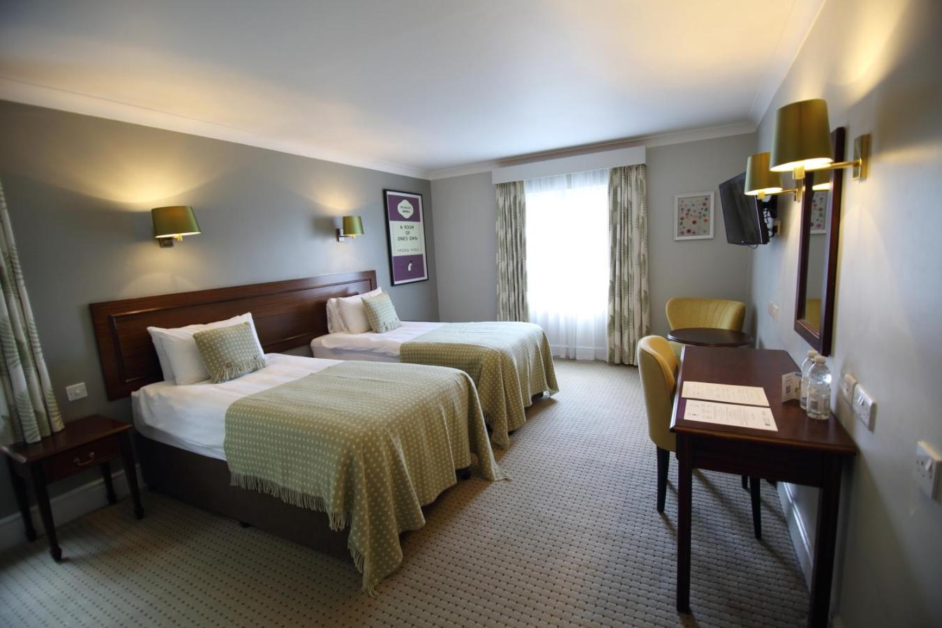 Classic Twin Room - Photo 6