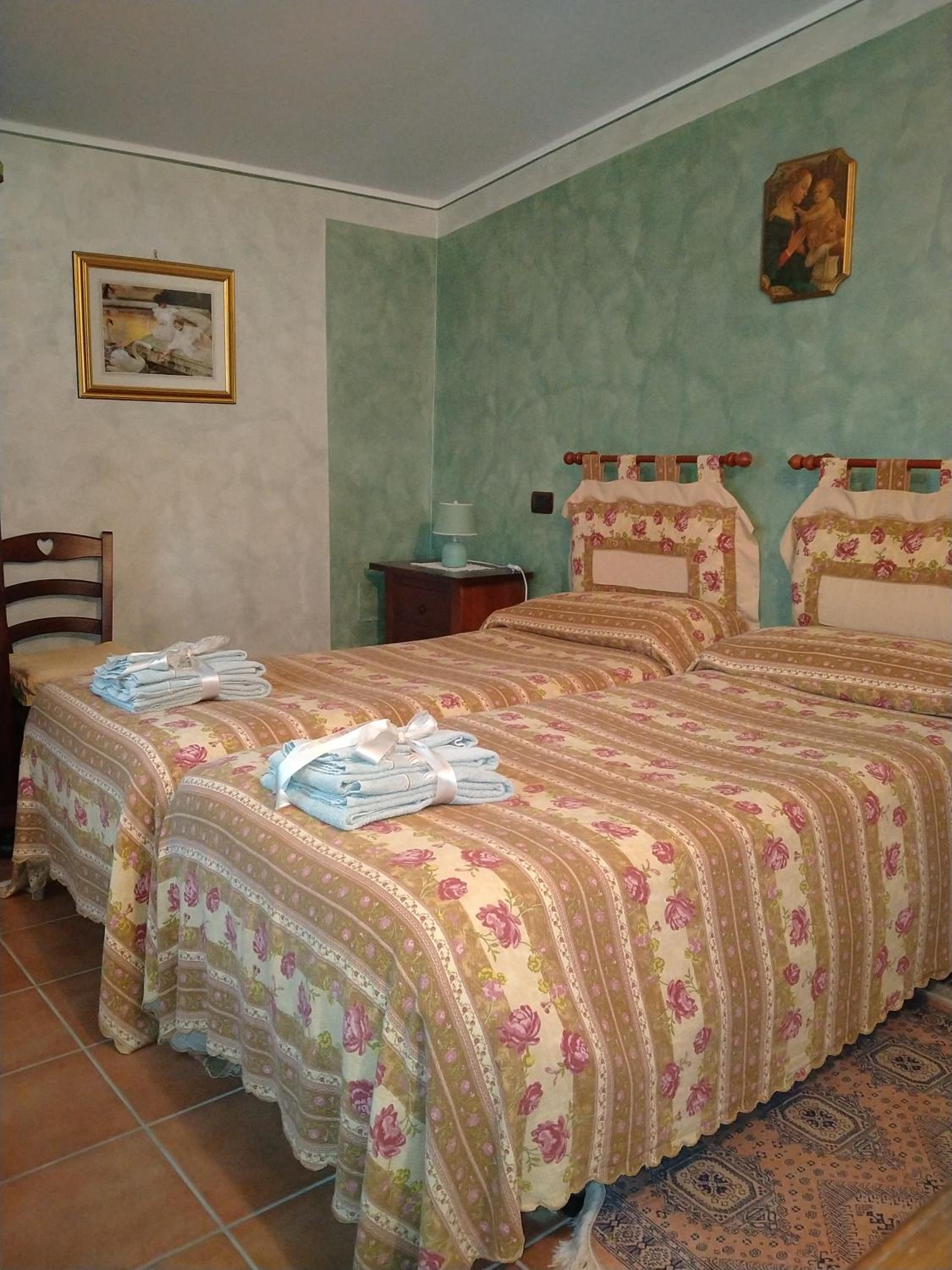Double or Twin Room - Photo 22
