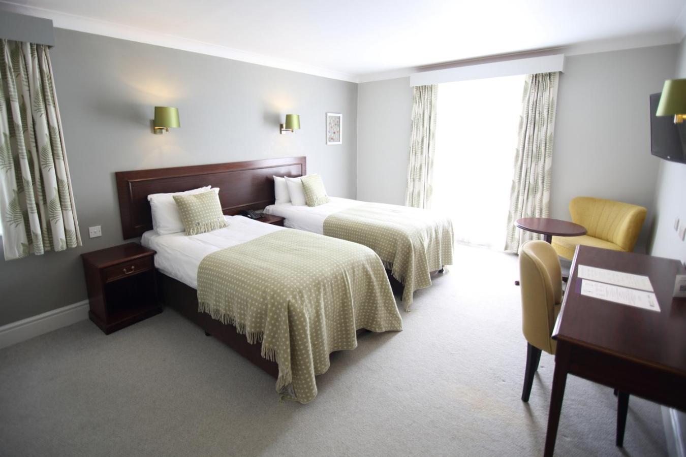 Classic Twin Room - Photo 13