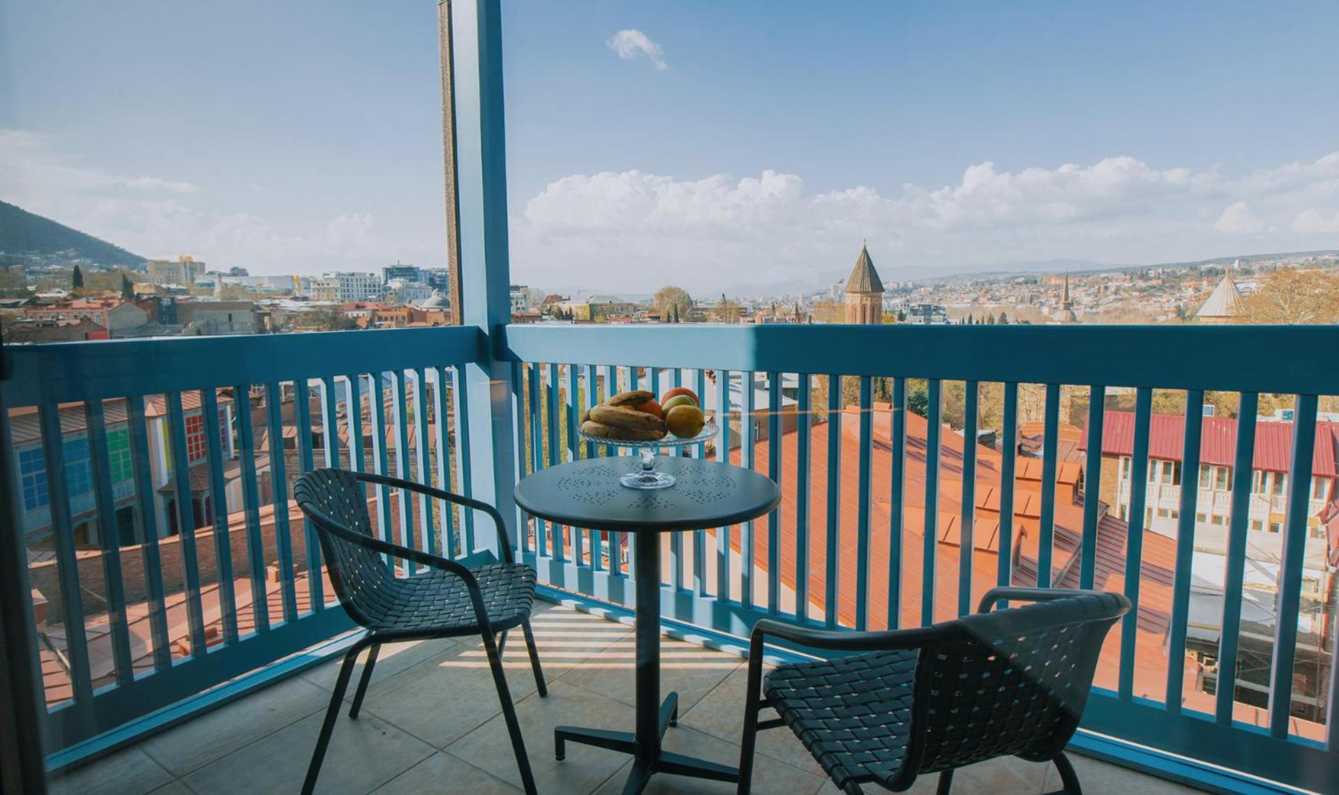 Superior Double or Twin Room with City View - Photo 9