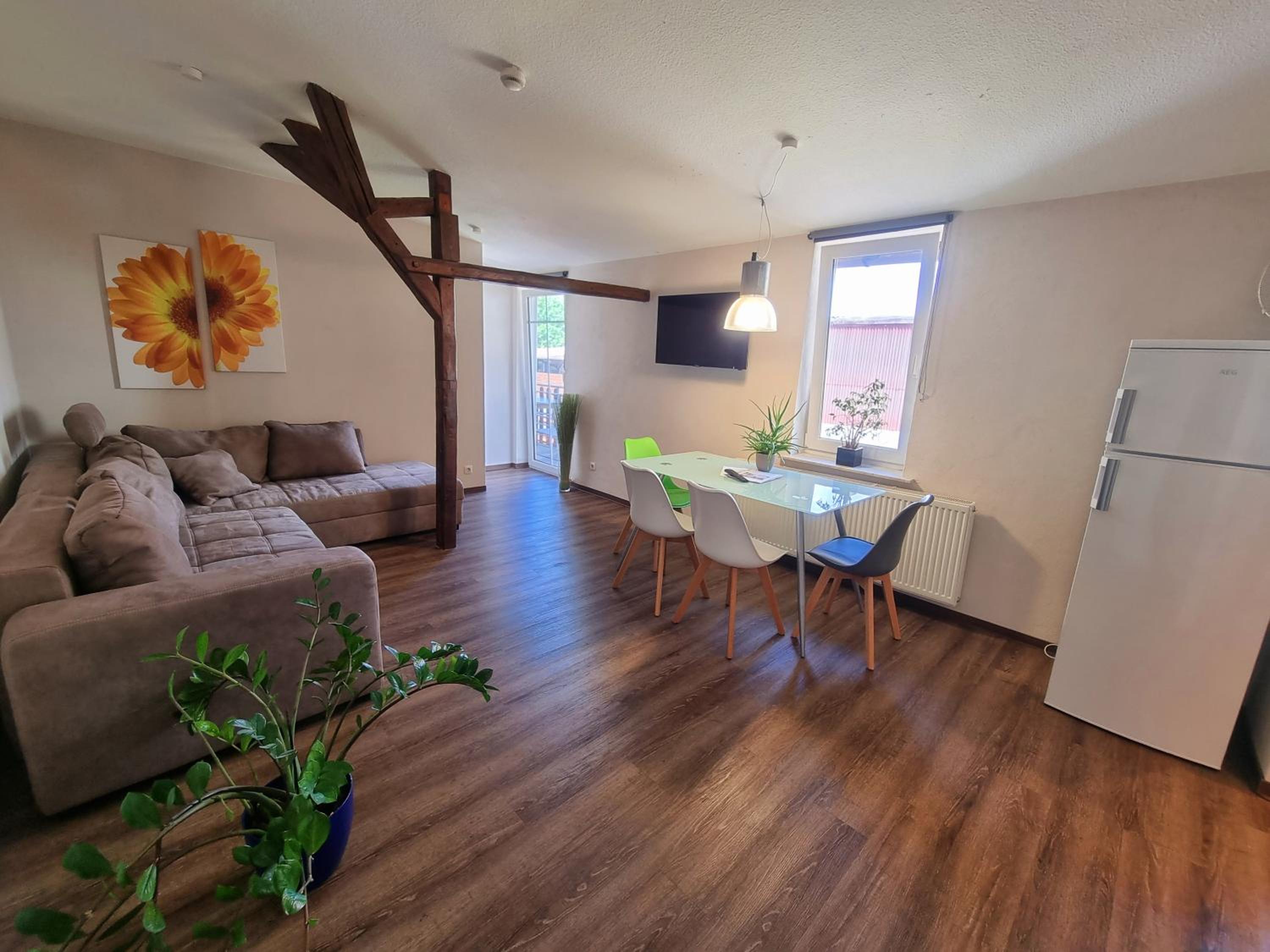 One-Bedroom Apartment - Photo 1
