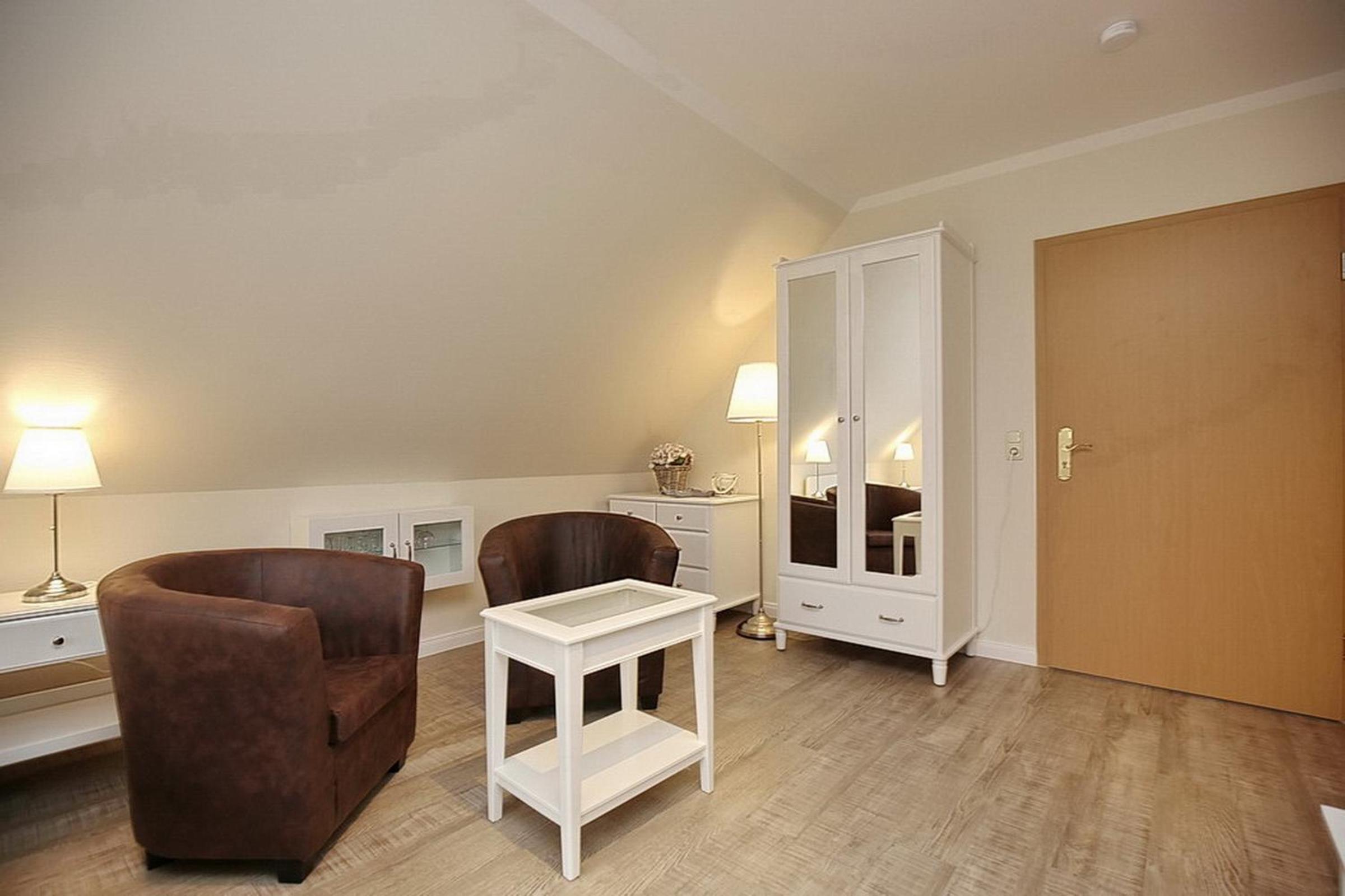 Apartment with Balcony photo 2