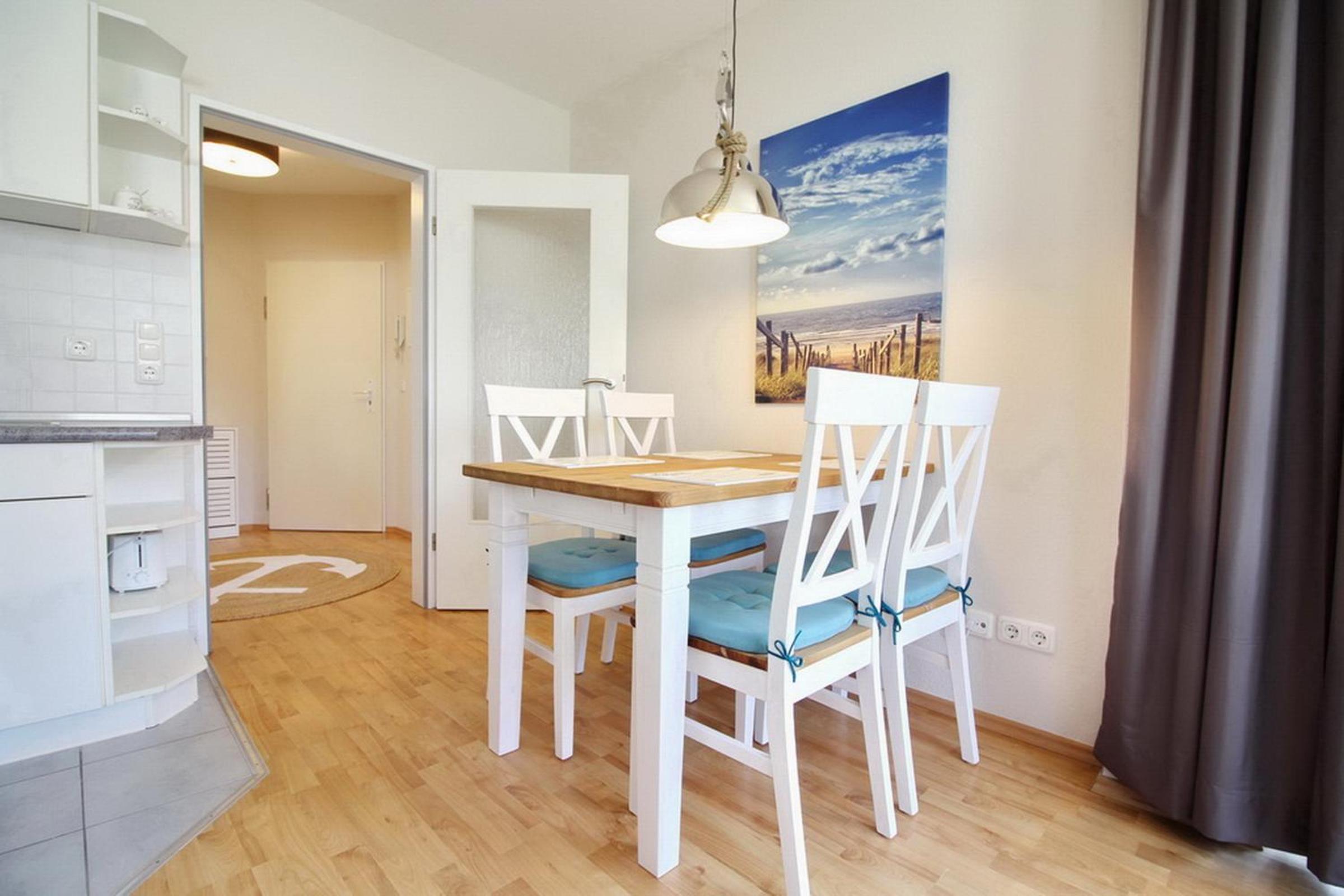 Apartment with Terrace photo 3