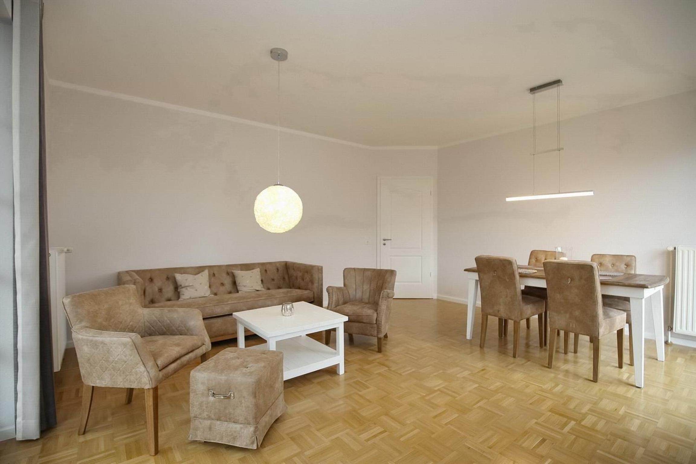 Apartment with Balcony photo 2