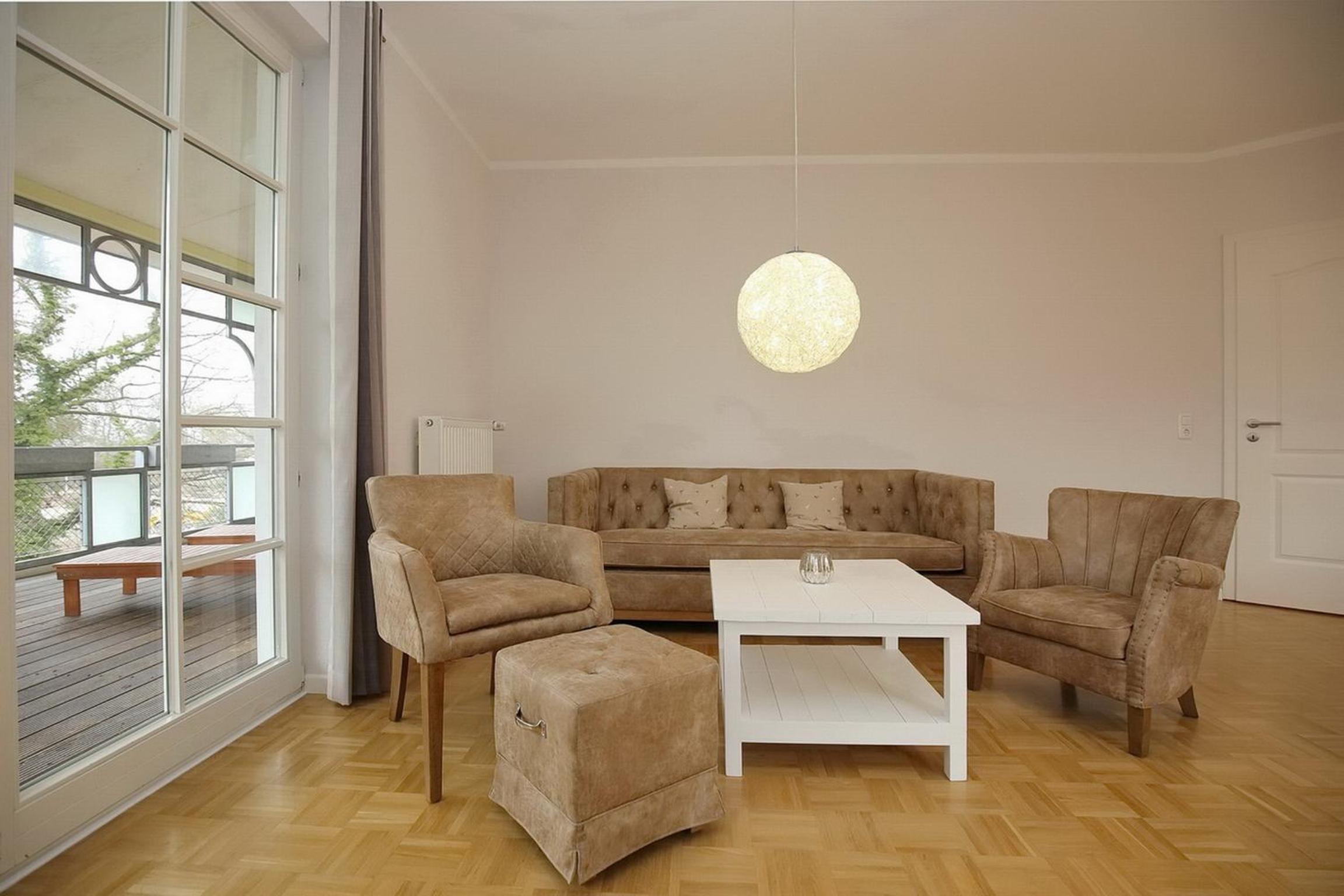 Apartment with Balcony photo 1