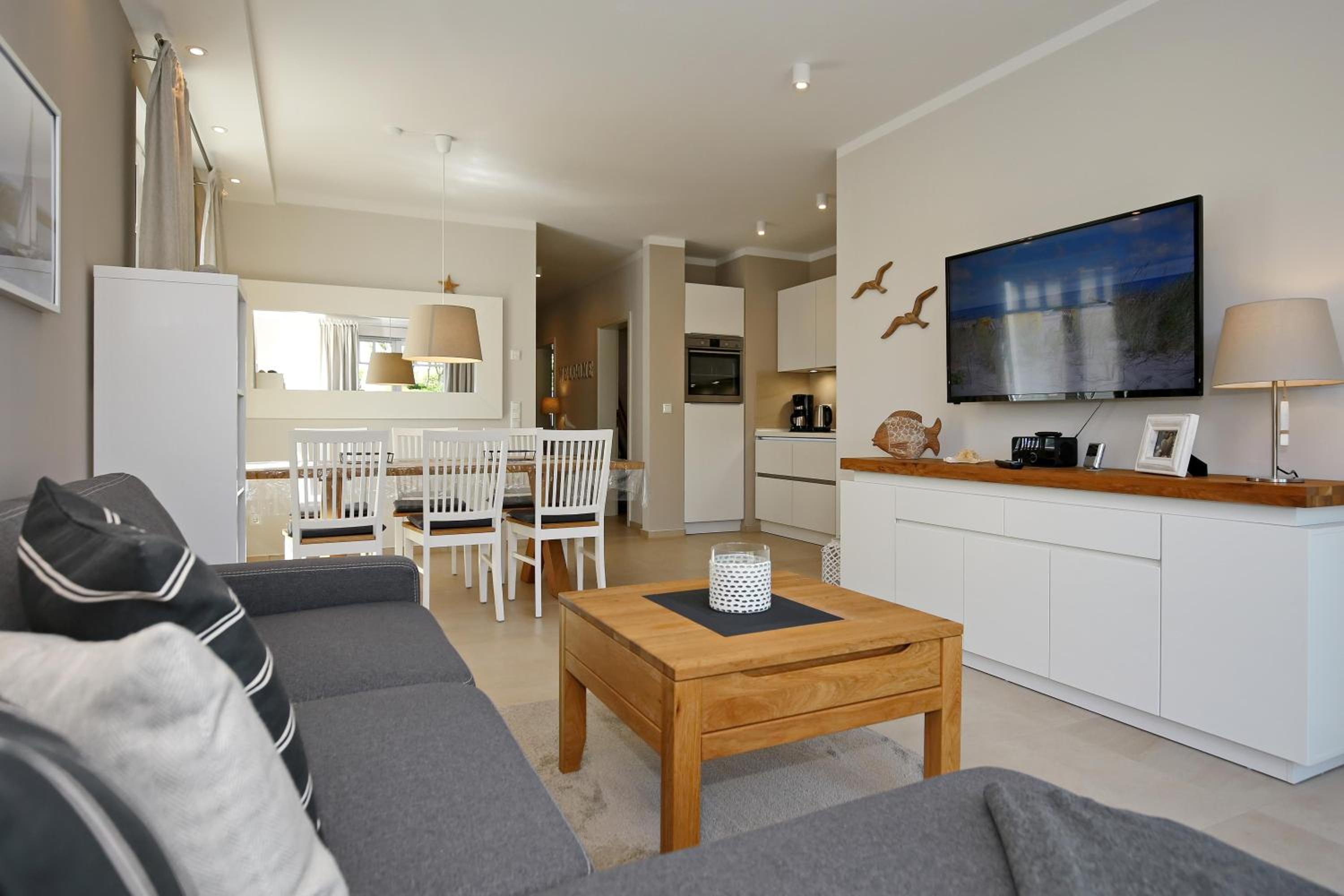 Apartment with Terrace photo 3
