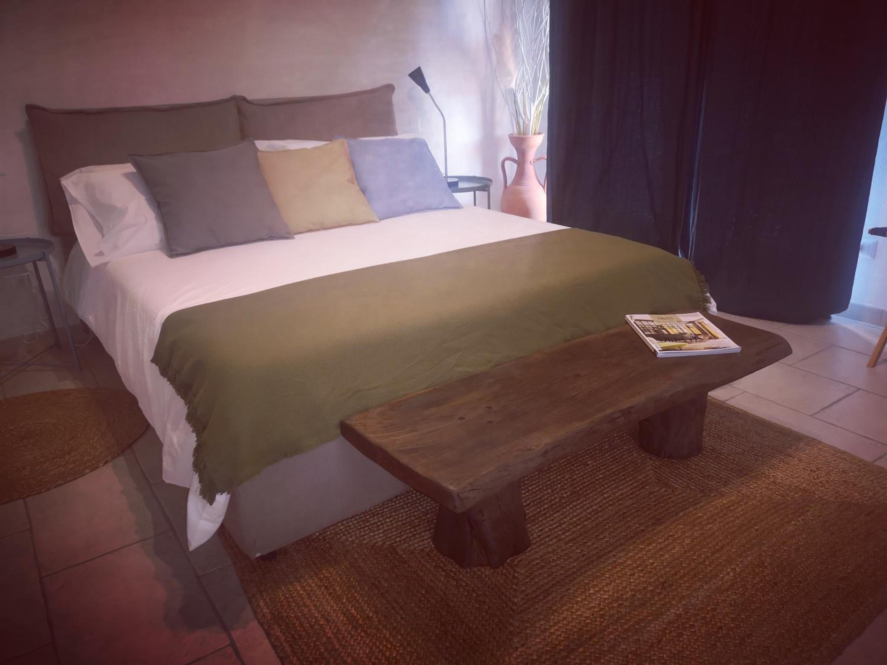King Room with Garden View - Photo 8
