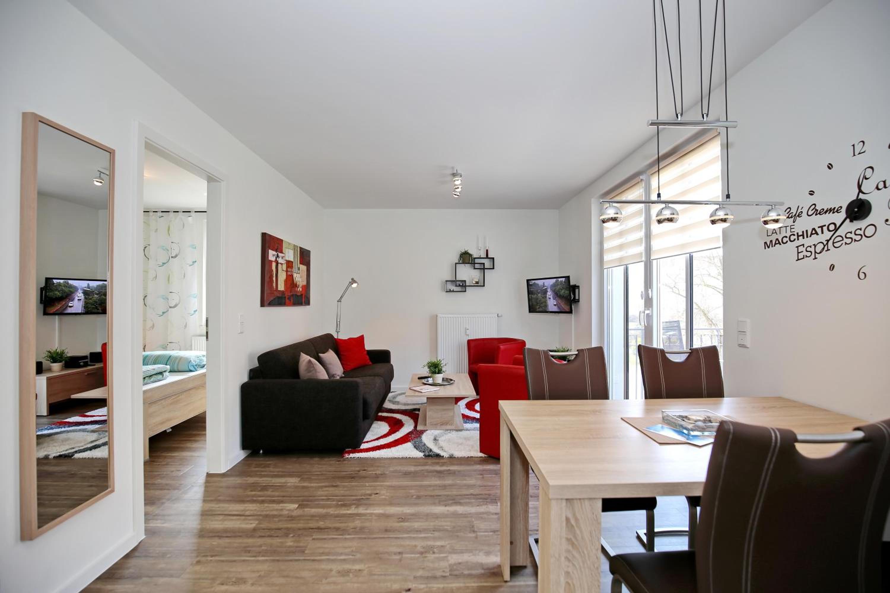 Apartment with Balcony photo 2