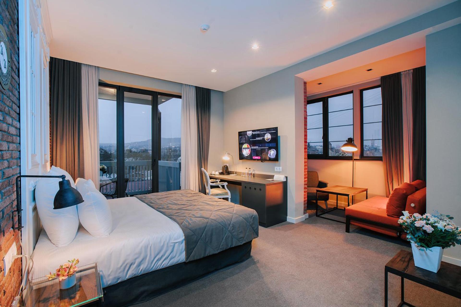 Deluxe Junior Suite - Photo 4