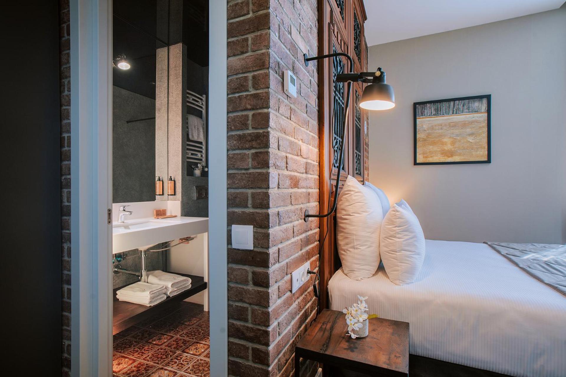 Double Room - Photo 1