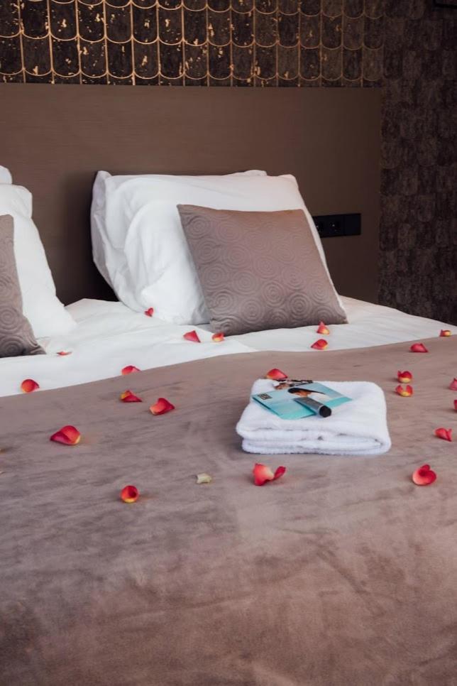 Double Room - Photo 6