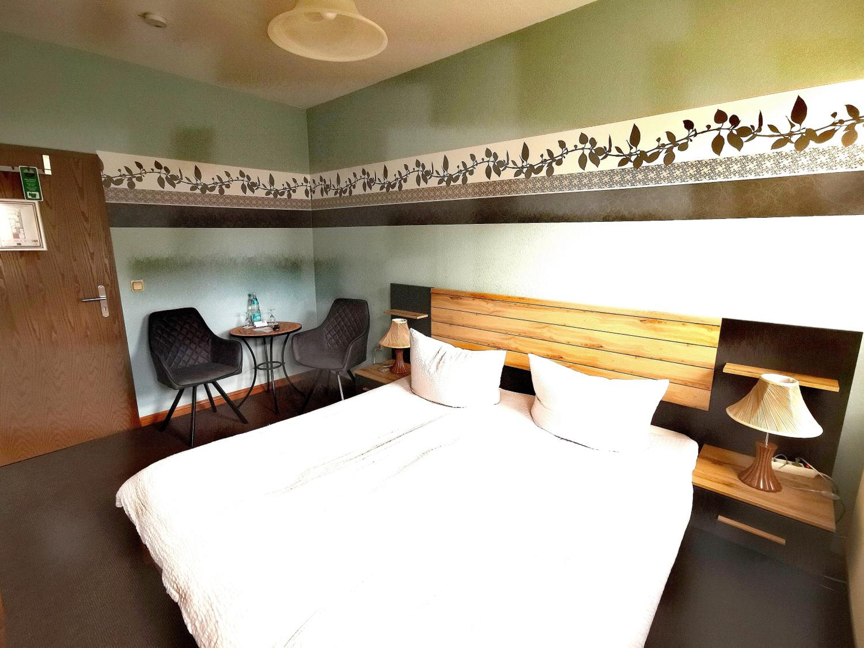 Small Double Room photo 2