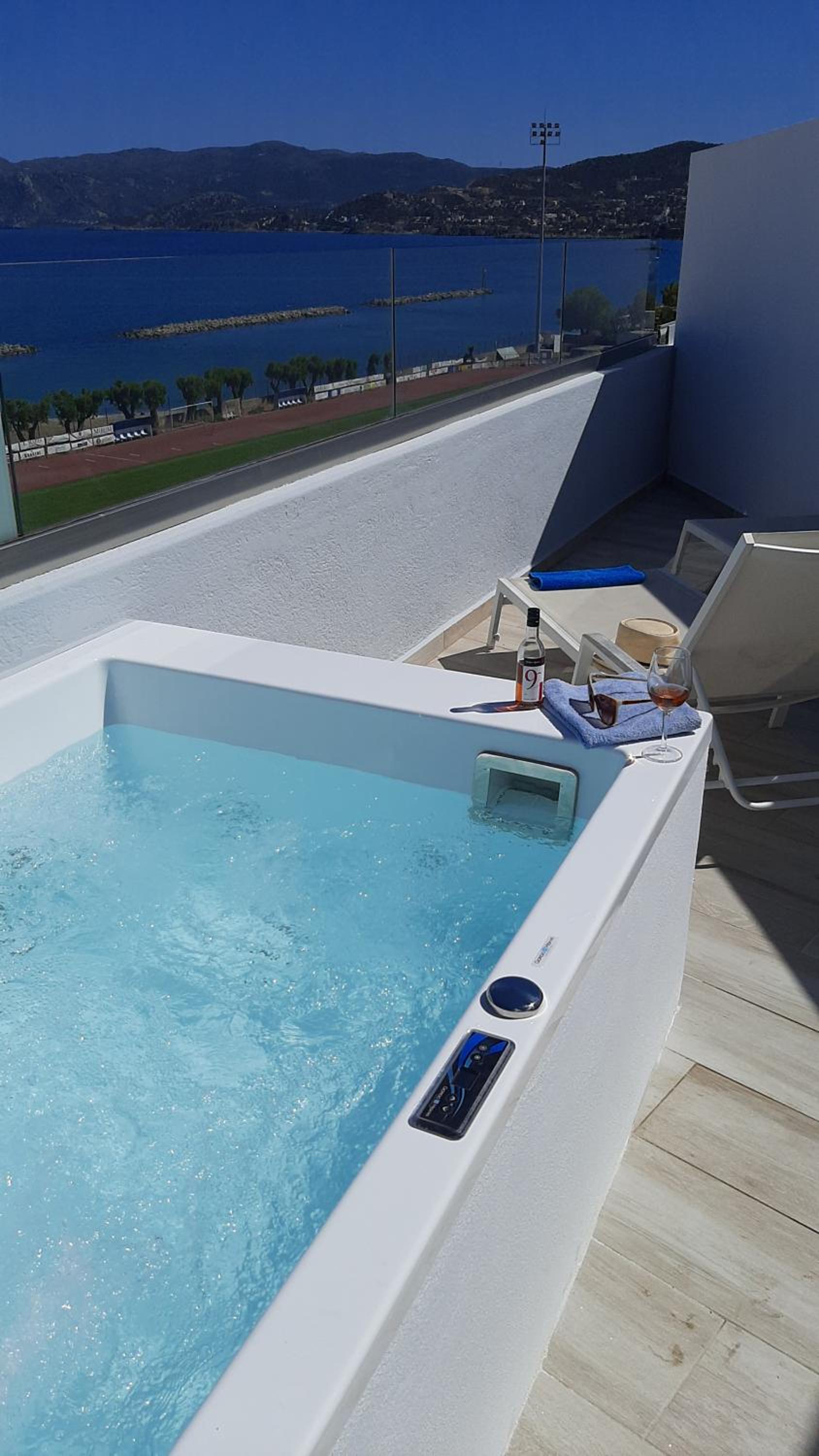 Deluxe Double Room with Sea View and minipool - Photo 18