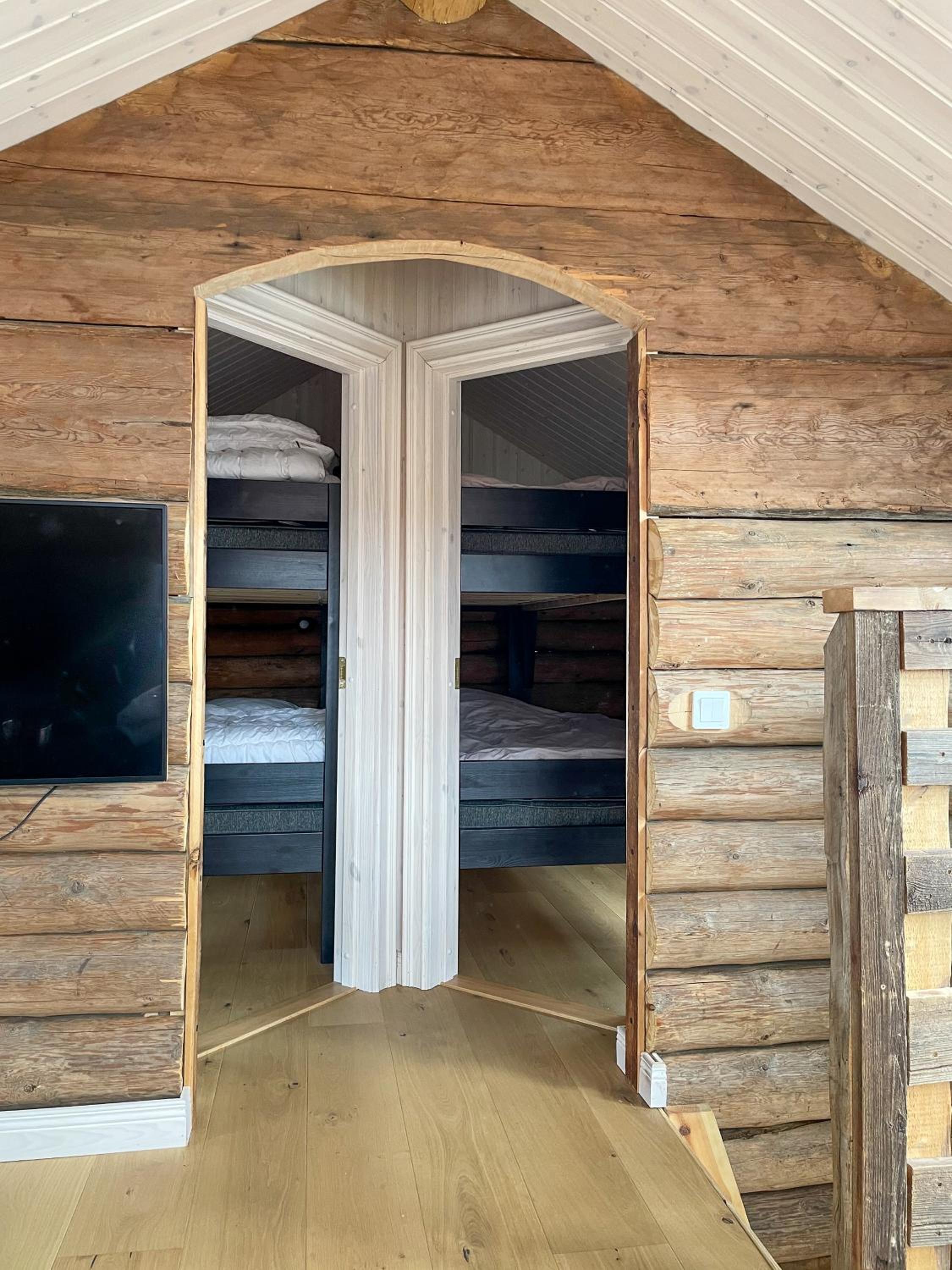 Three-Bedroom House photo 1
